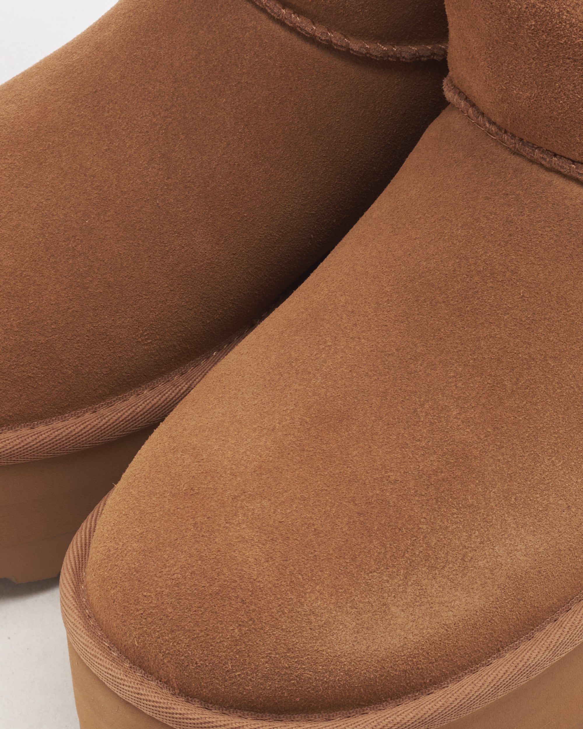 UGG® Classic Mini Platform Women's Boots