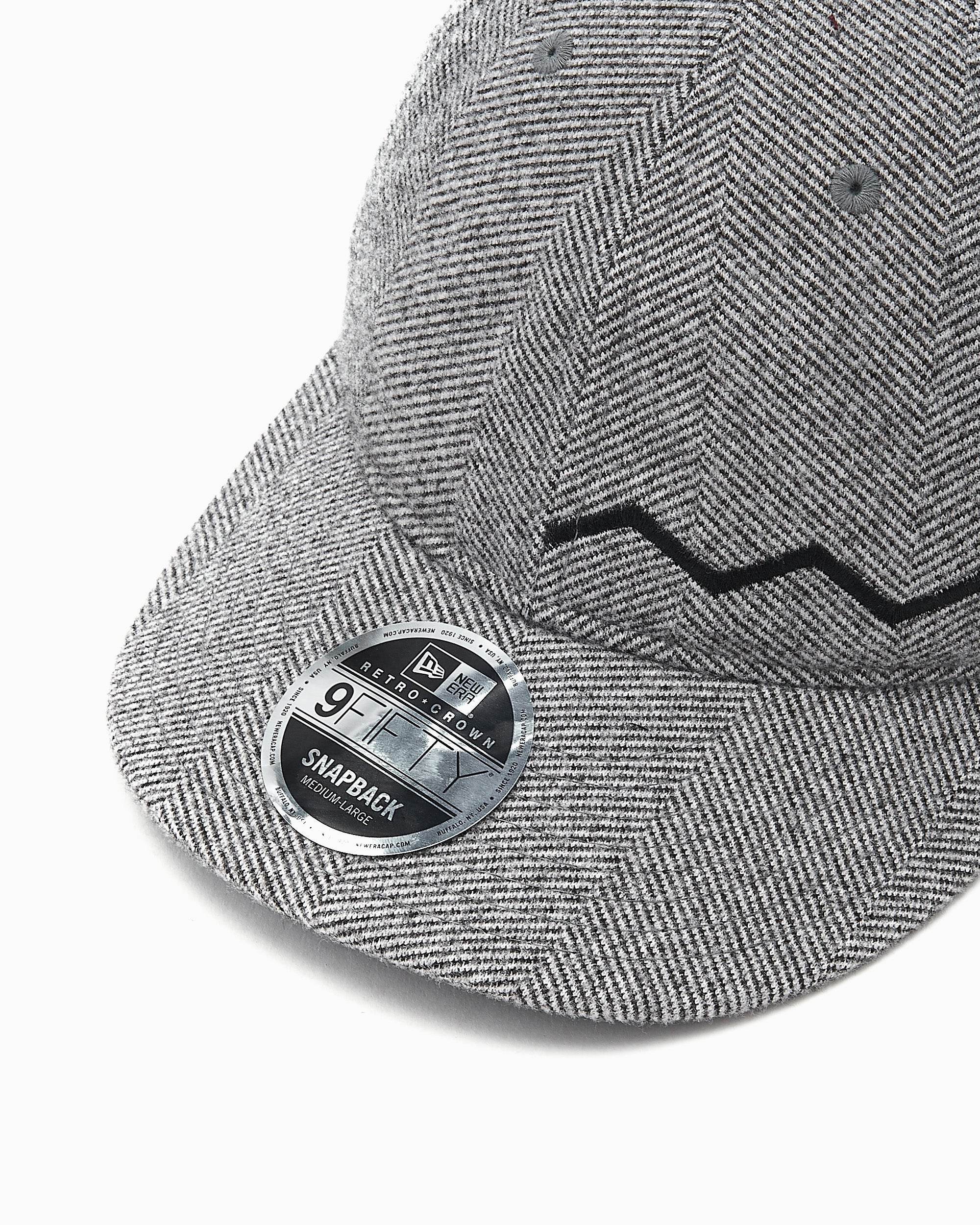 New Era x FOOTDISTRICT 10th Anniversary 9FIFTY Retro Crown Unisex Cap