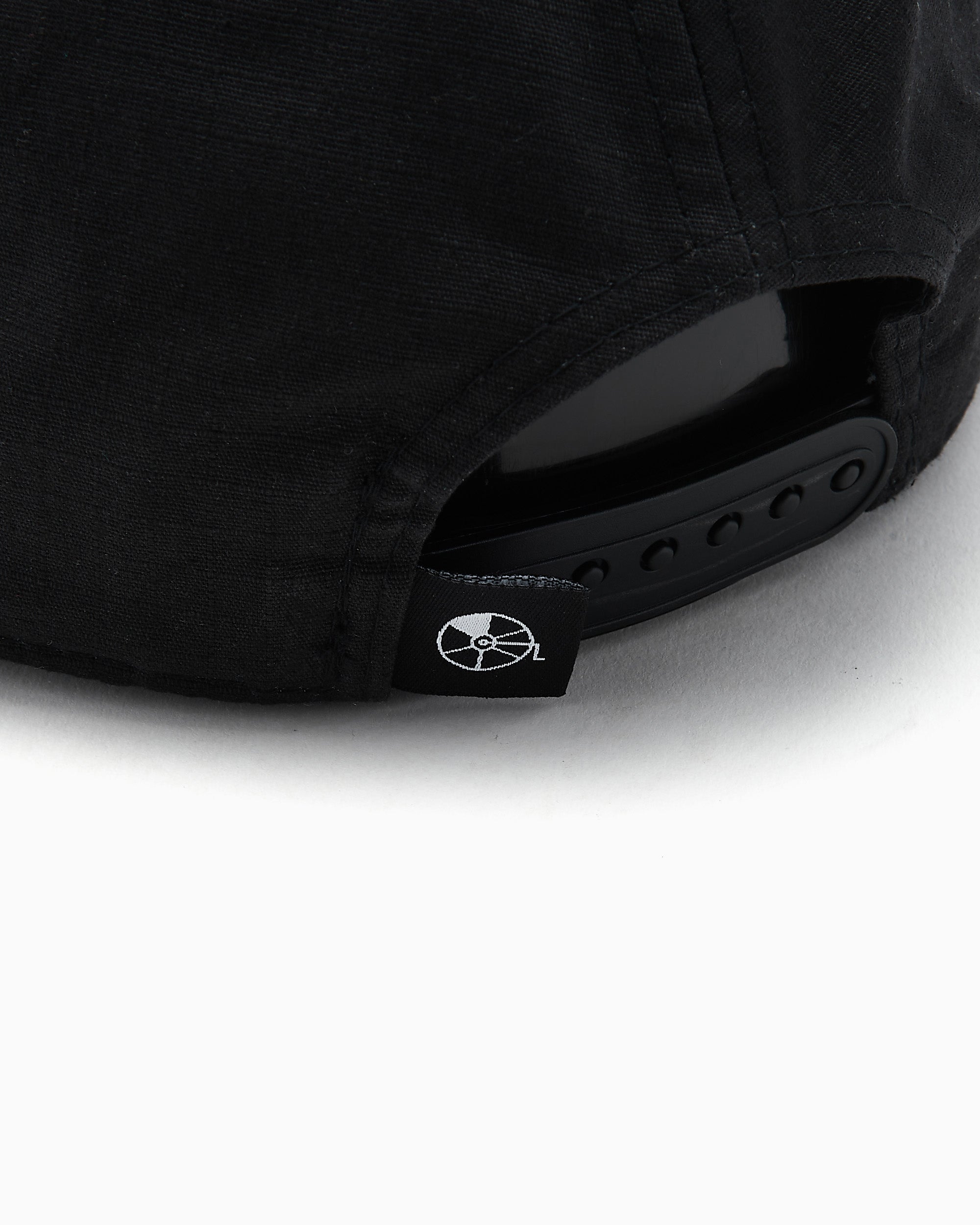 New Era x FOOTDISTRICT 10th Anniversary 9FIFTY Retro Crown Unisex Cap