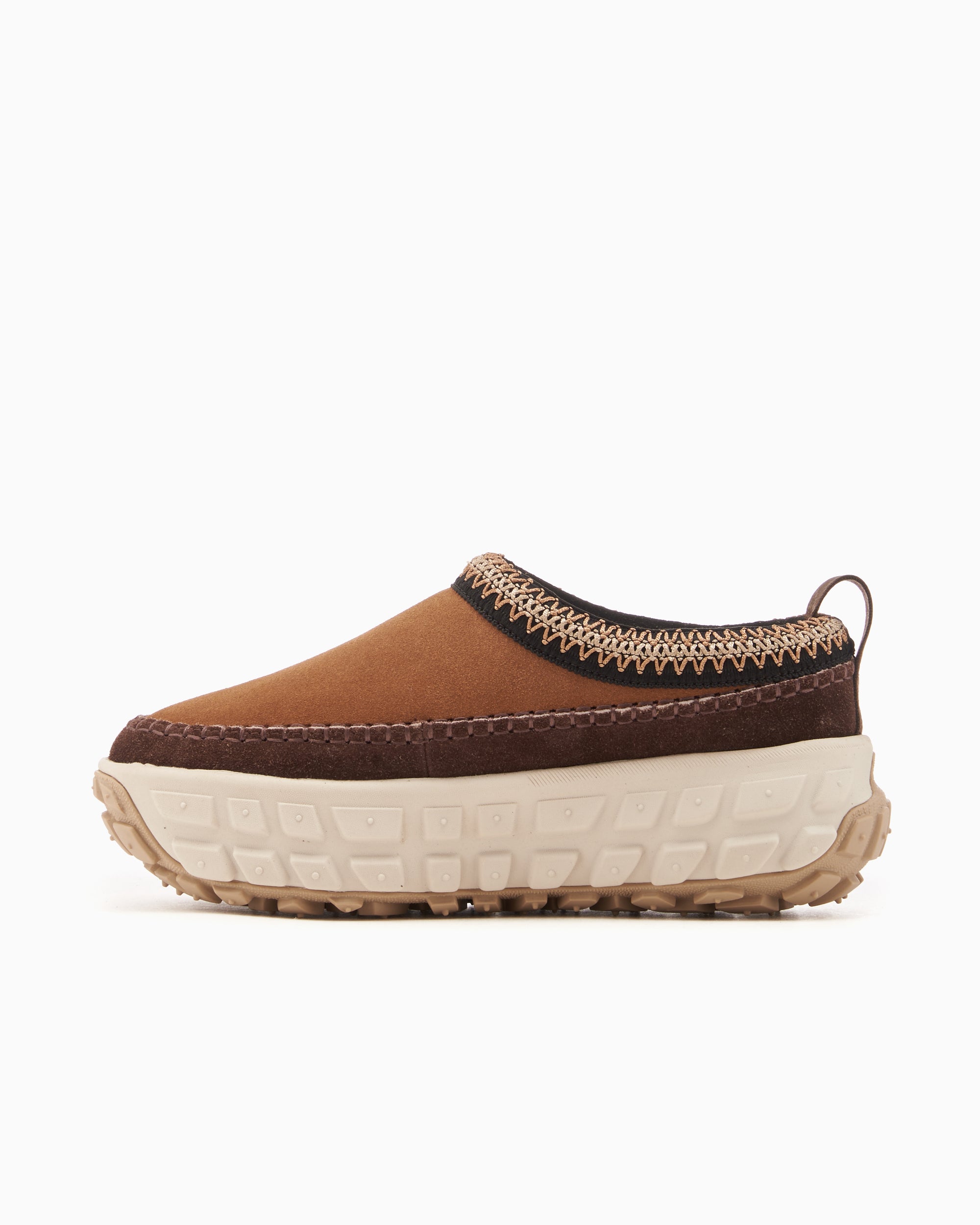 UGG® Venture Daze