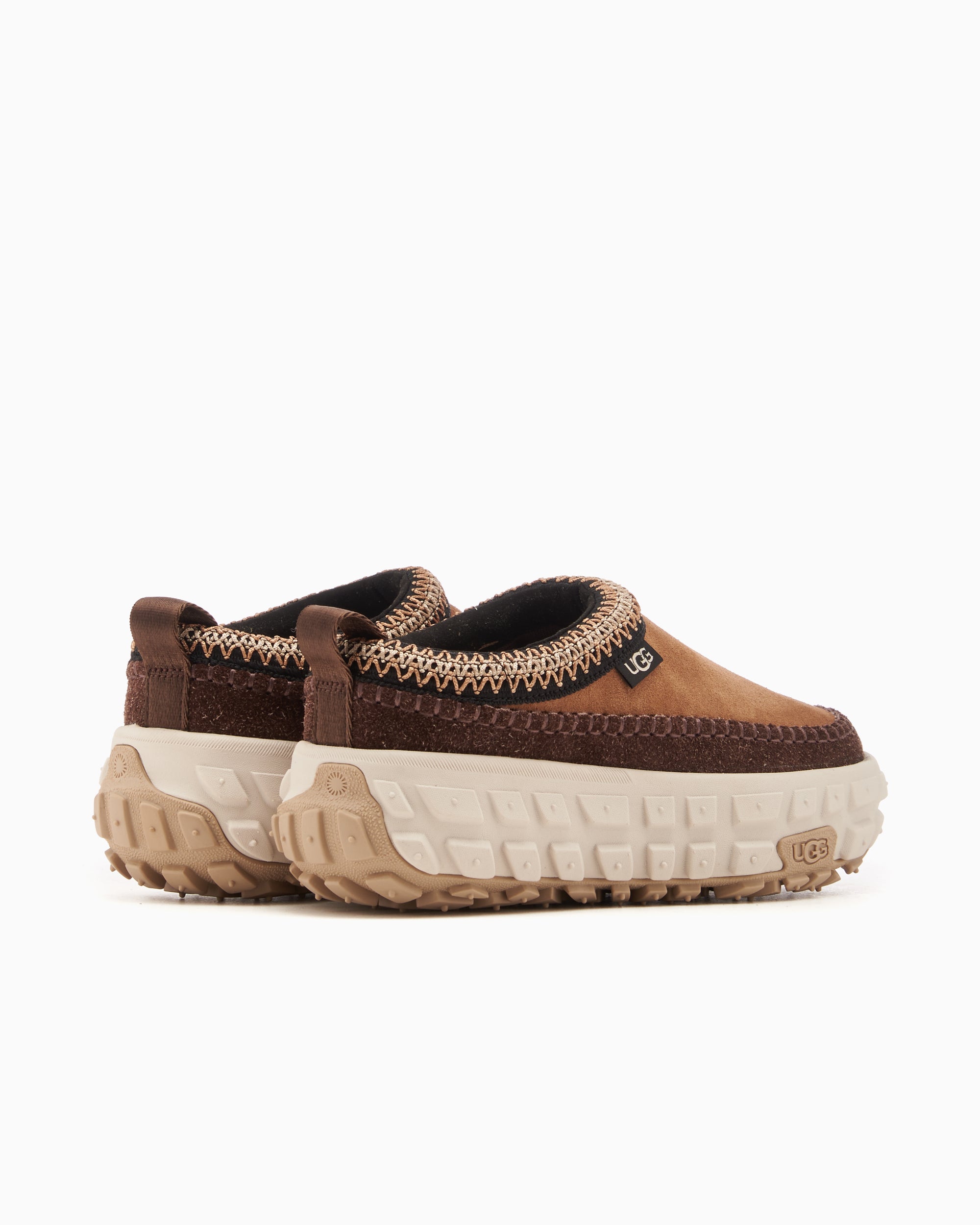 UGG® Venture Daze