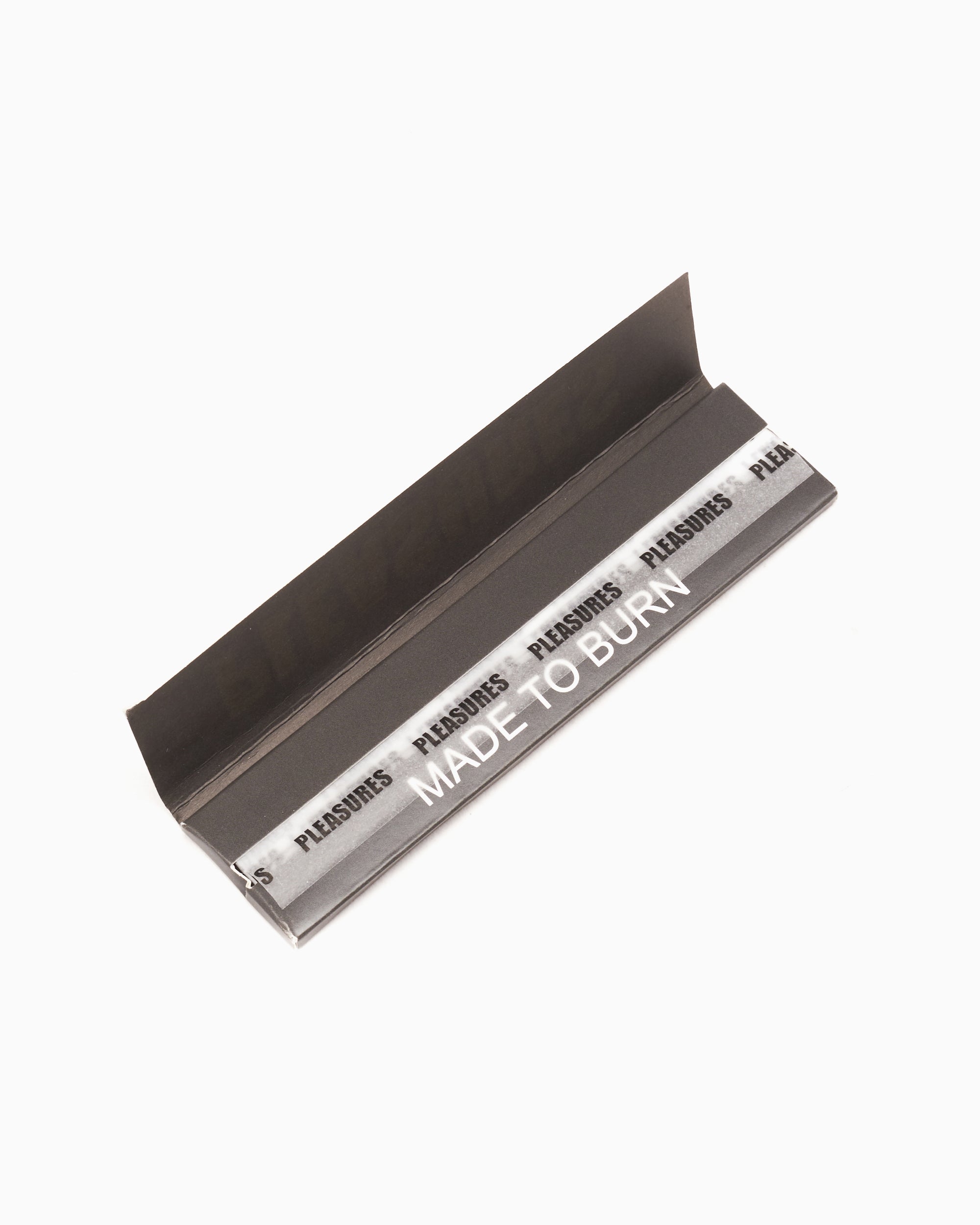 Decoration Pleasures Rolling Papers (Pack of 32) - P23W071-BLACK