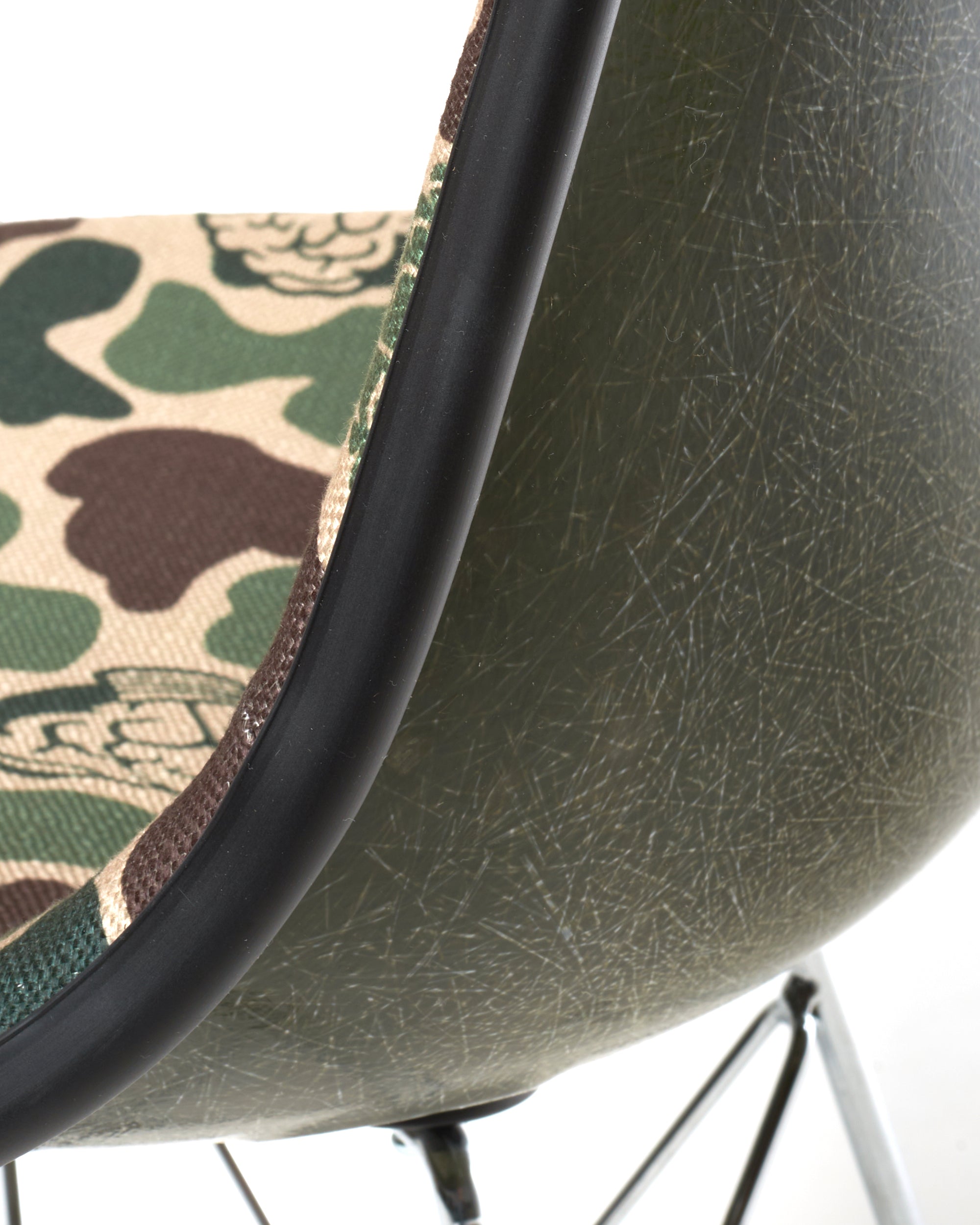 Pleasures x Nerd Modernica Shell Chair