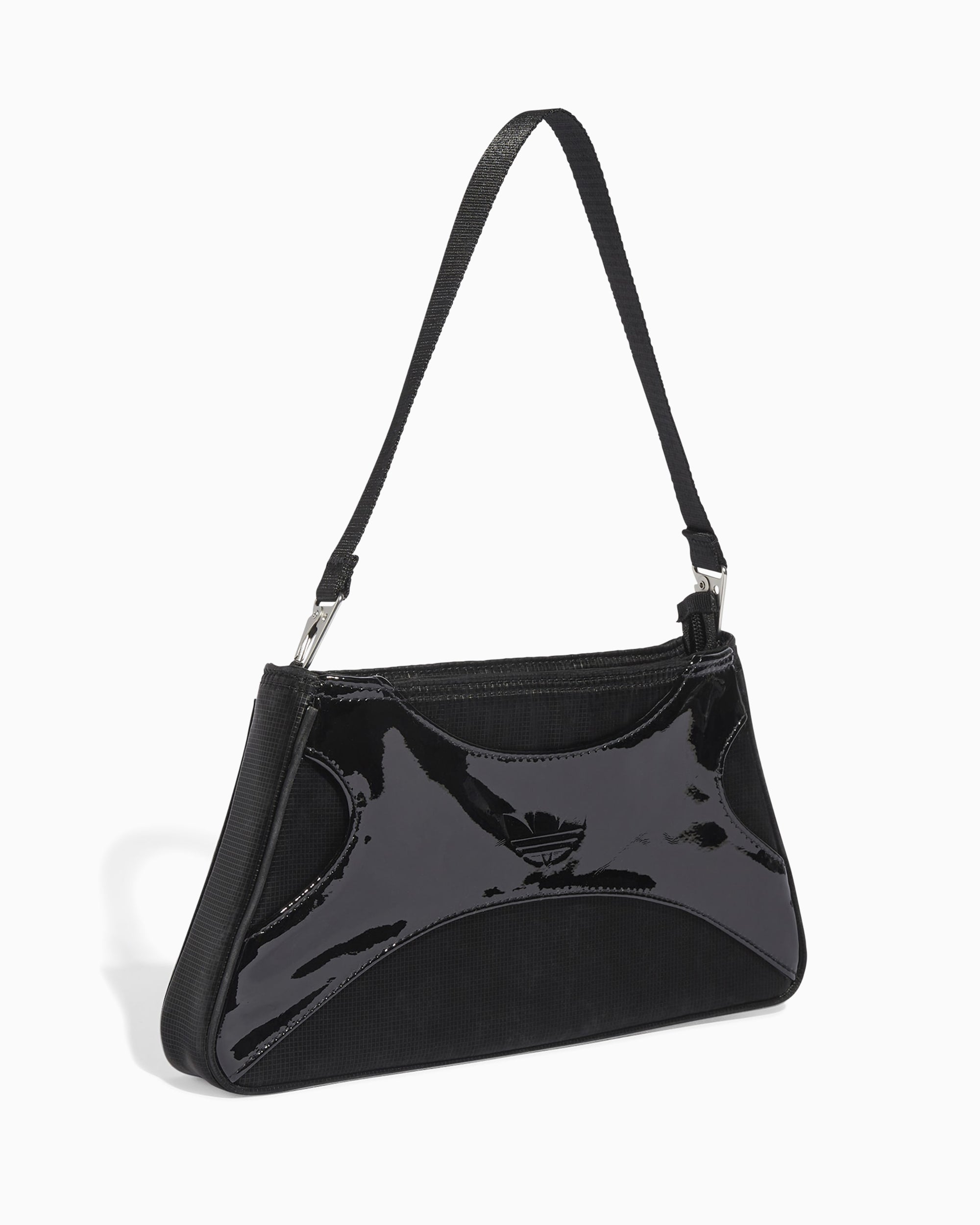 サンドバッグ　
　 Saint Laurent | Le 37 Bucket Bag – Kirna Zabête