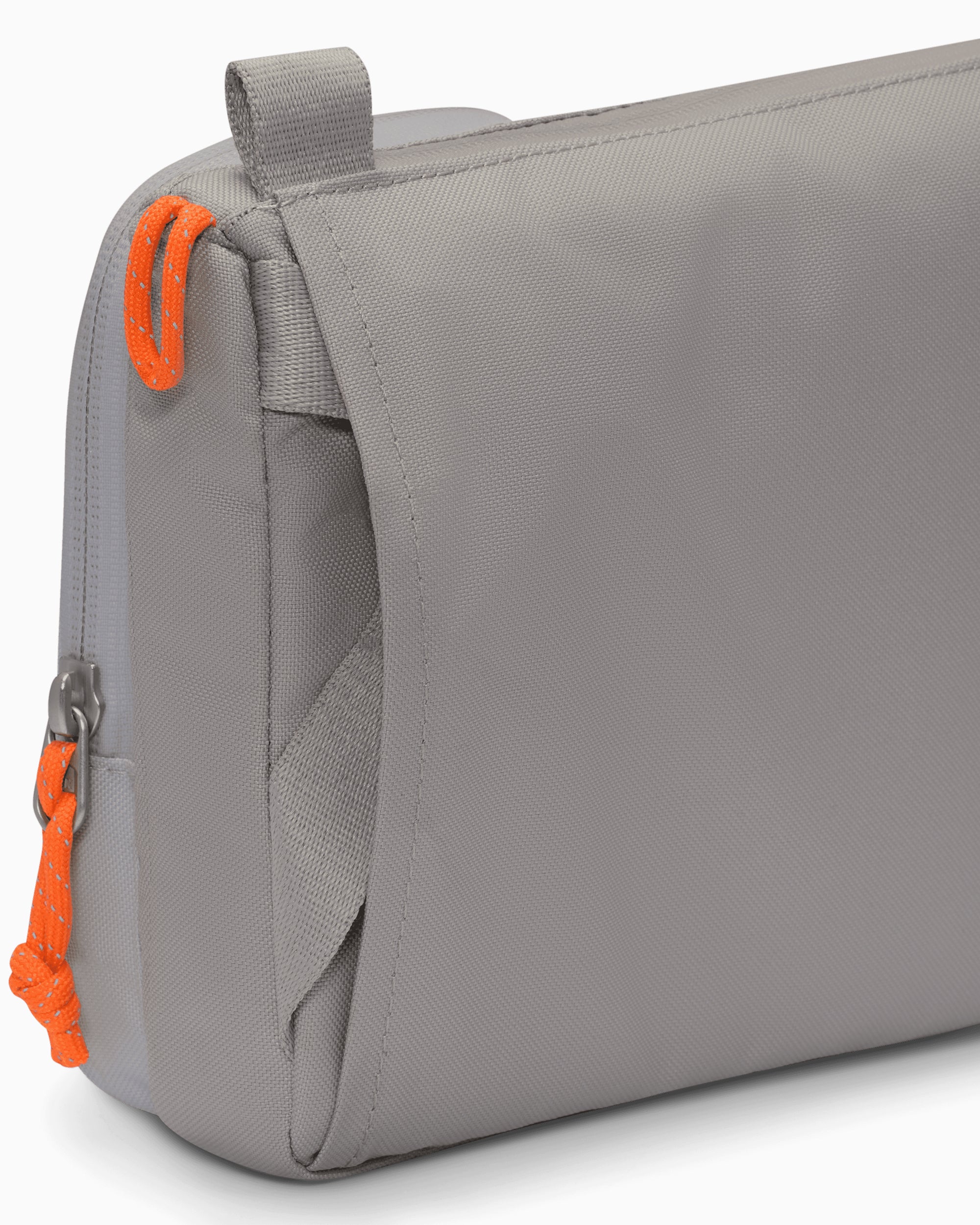 Nike ACG Daymax 3L Unisex Shoulder Bag