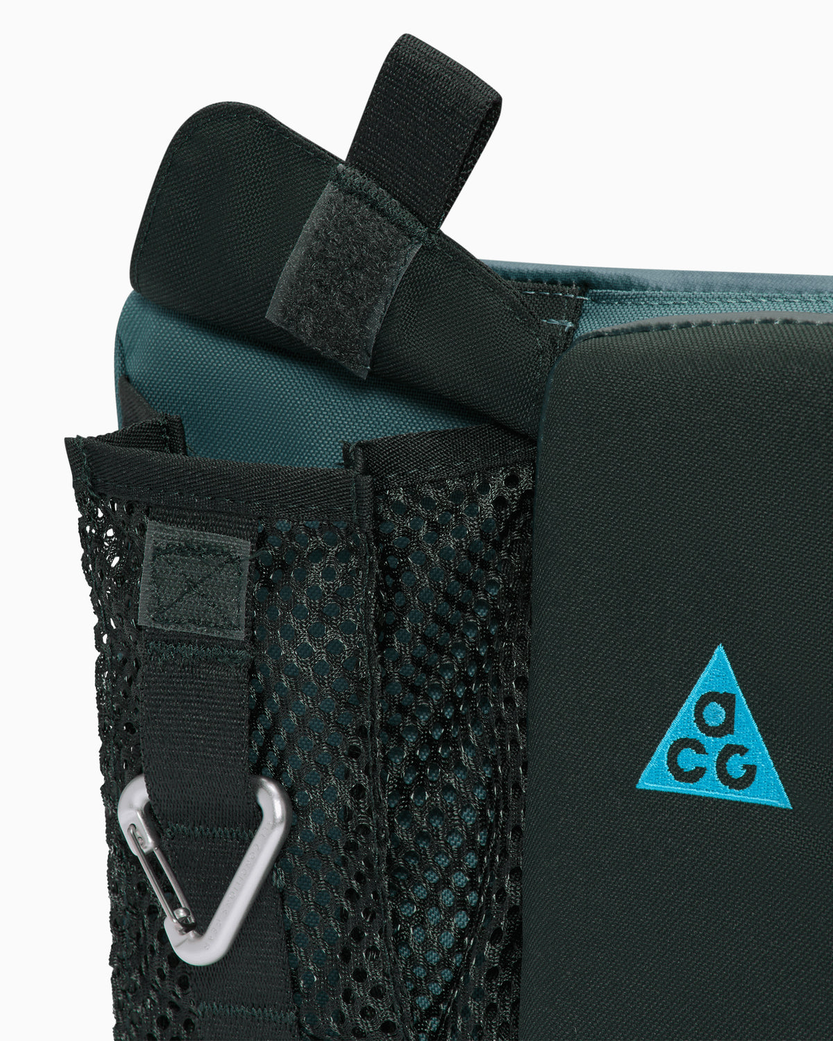 Nike ACG Daymax Unisex Shoulder Bag