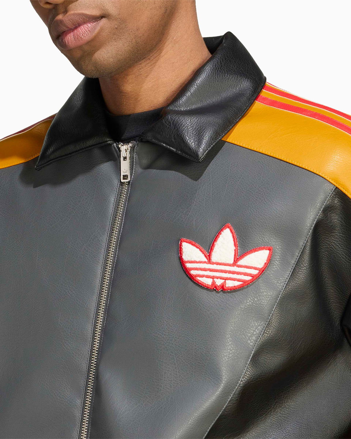 Jackets Coats adidas Originals x Pokemon "Pikachu" with patches Relaxed Unisex Bomber - KS4301