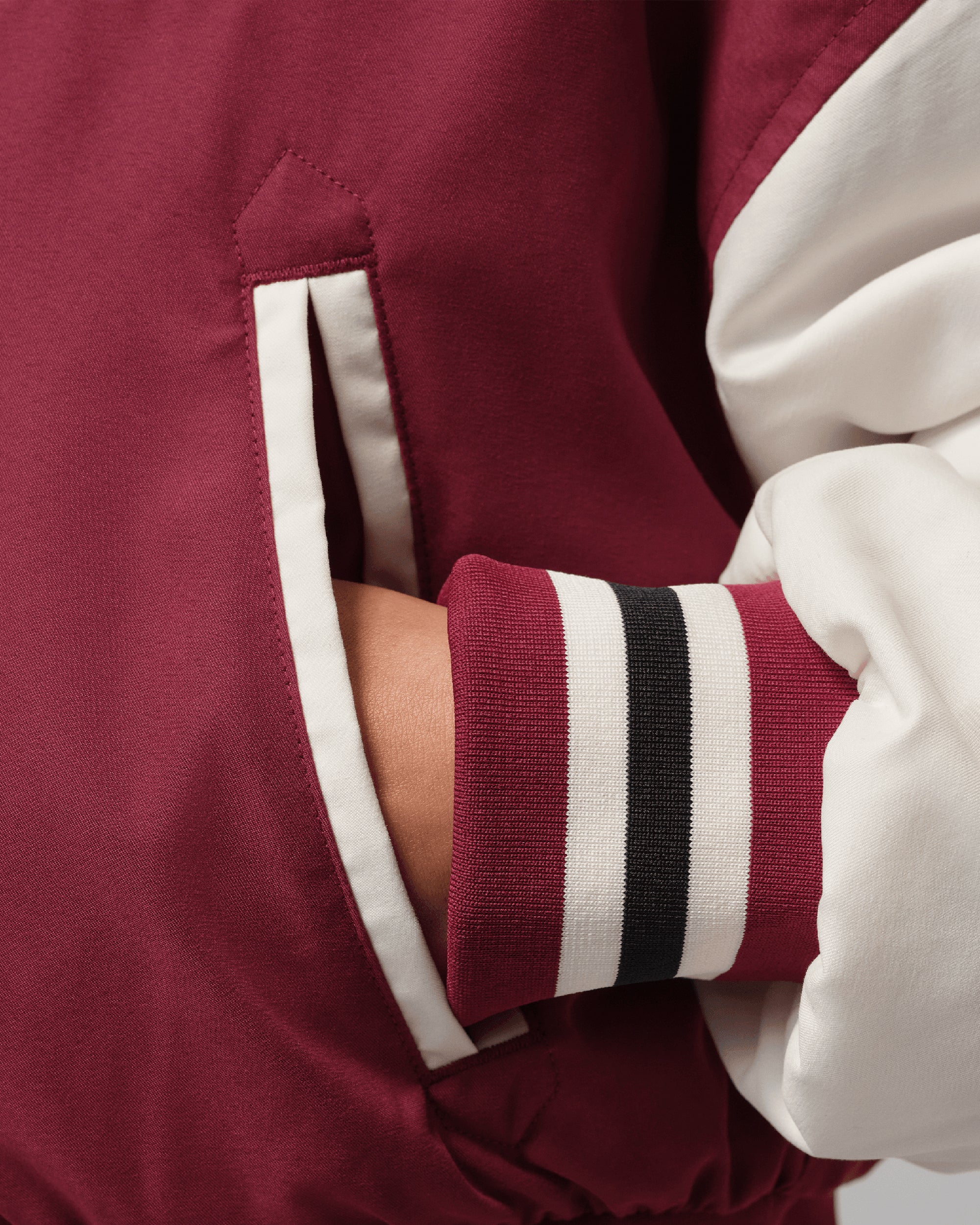 Jackets Coats Jordan Brooklyn Therma-FIT Logo Boxy Women's Varsity Jacket - HV0403-677