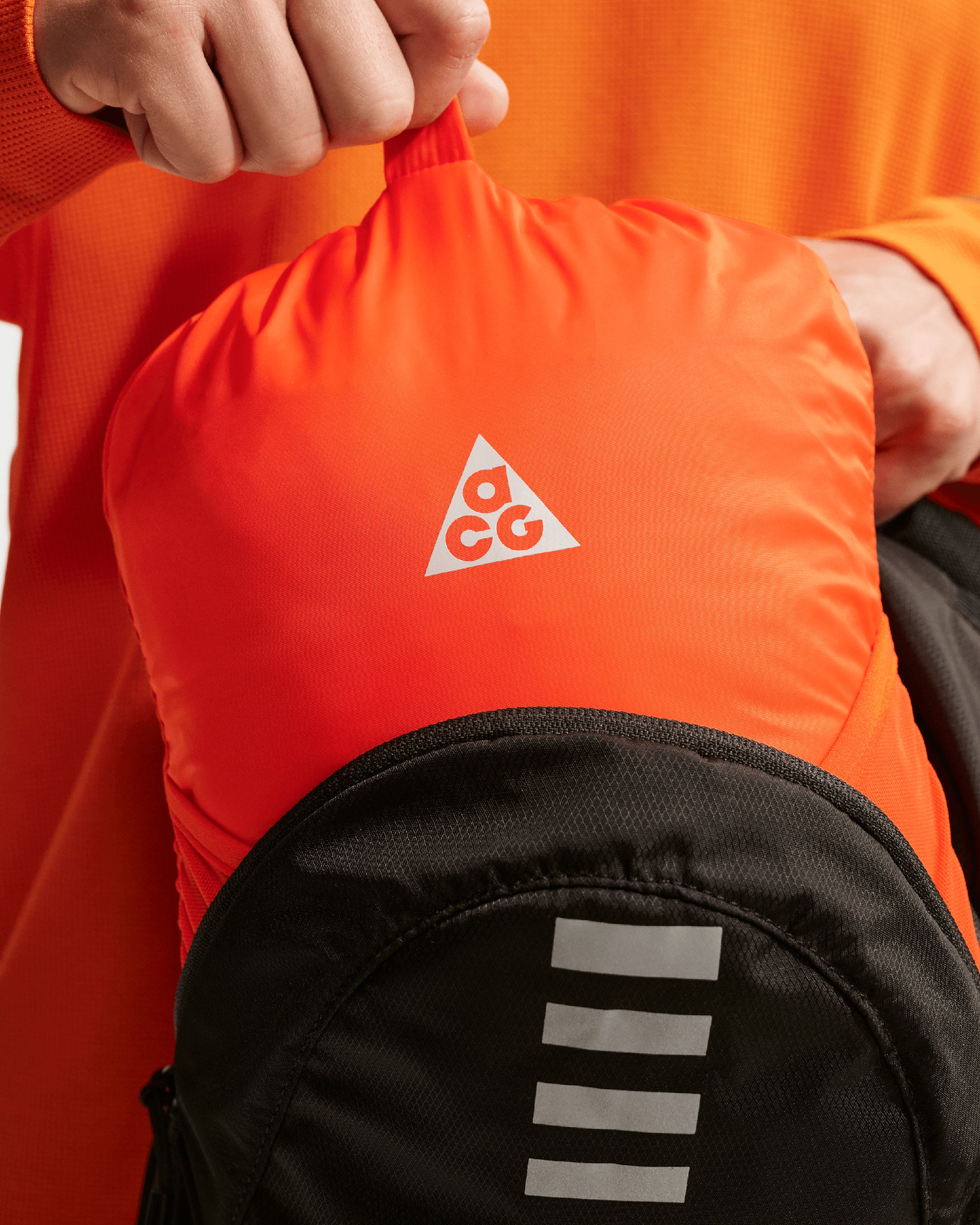 Jackets Coats Nike ACG Therma-FIT ADV "Lava Flow" Men's Vest - HV0605-819