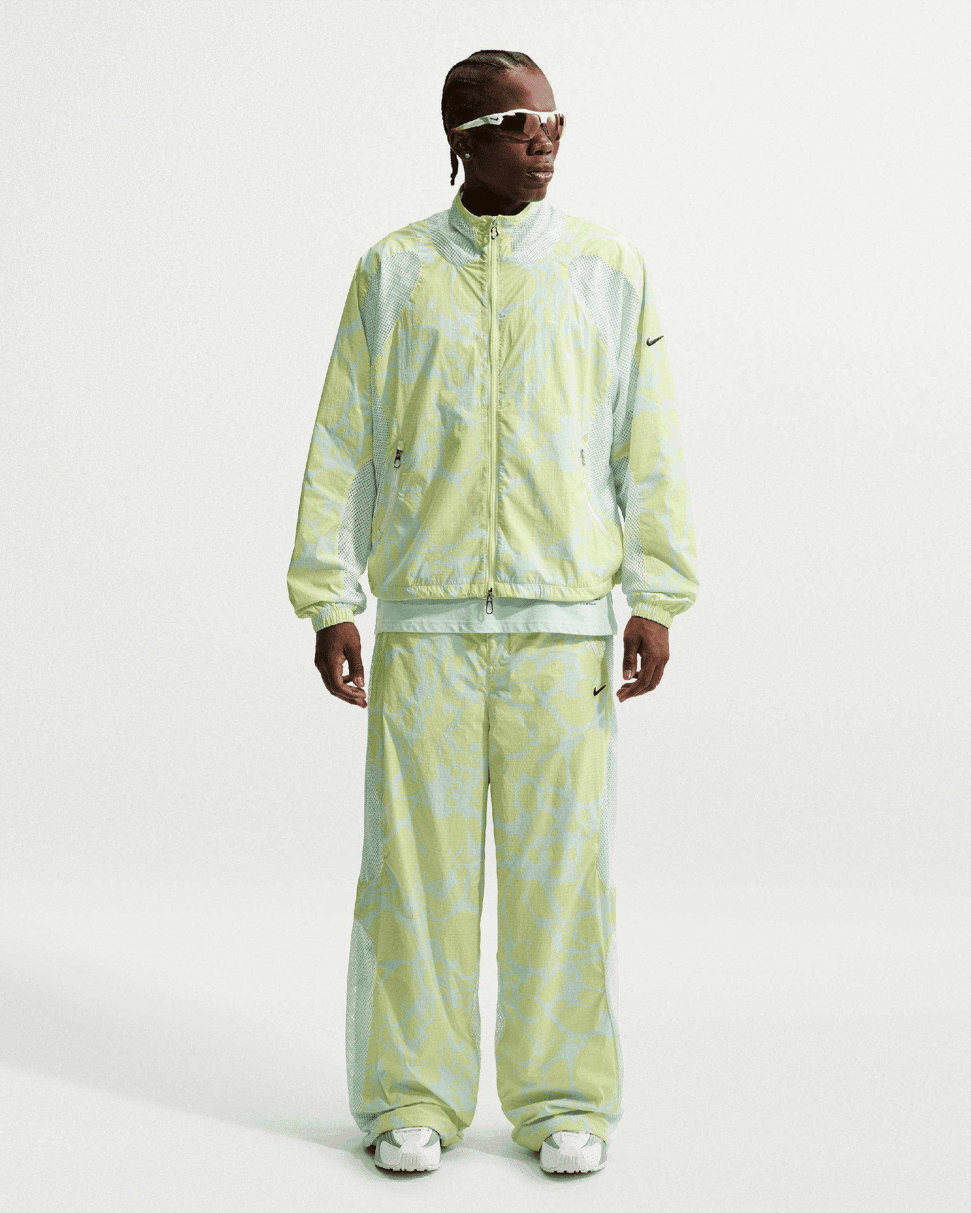 ジャケット・アウター NIKE PROJECT OVERSIZED FIT TRACK JACKET Nike Project F.R.O.G. Gooey Graphic Relaxed Men's Track Jacket