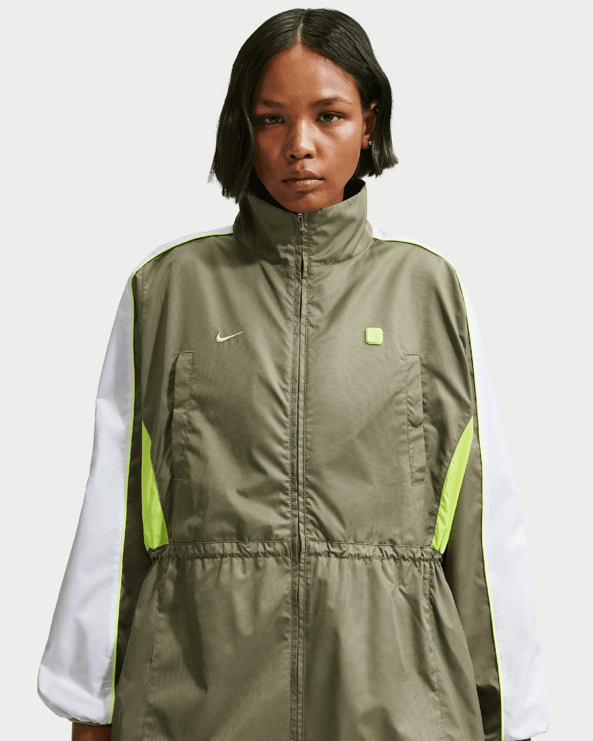 Nike Shox Woven Relaxed Women's Light Jacket