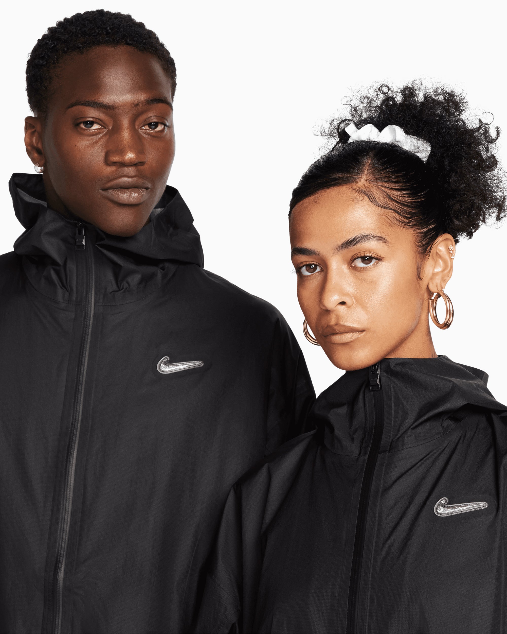 ナイキ 【NOCTA】 ﾌﾞﾗｯｸ DR2678-010 NRG LR SF ﾌｰﾃﾞｨ ｼﾞｬｹｯﾄ XS NIKE W NRG LR SF JACKET HD BLACK/BLACK 23SP-S（ナイキ ウィメンズ