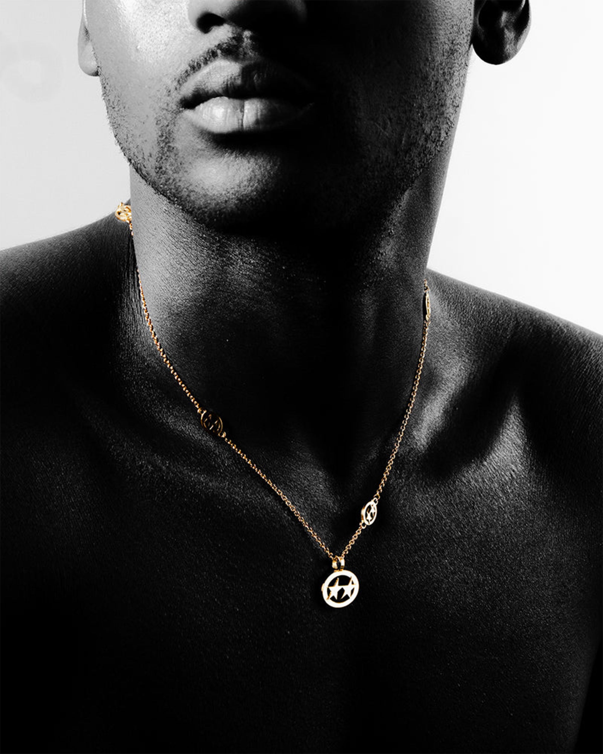 TwoJeys Icon Superstar 18K Unisex Necklace