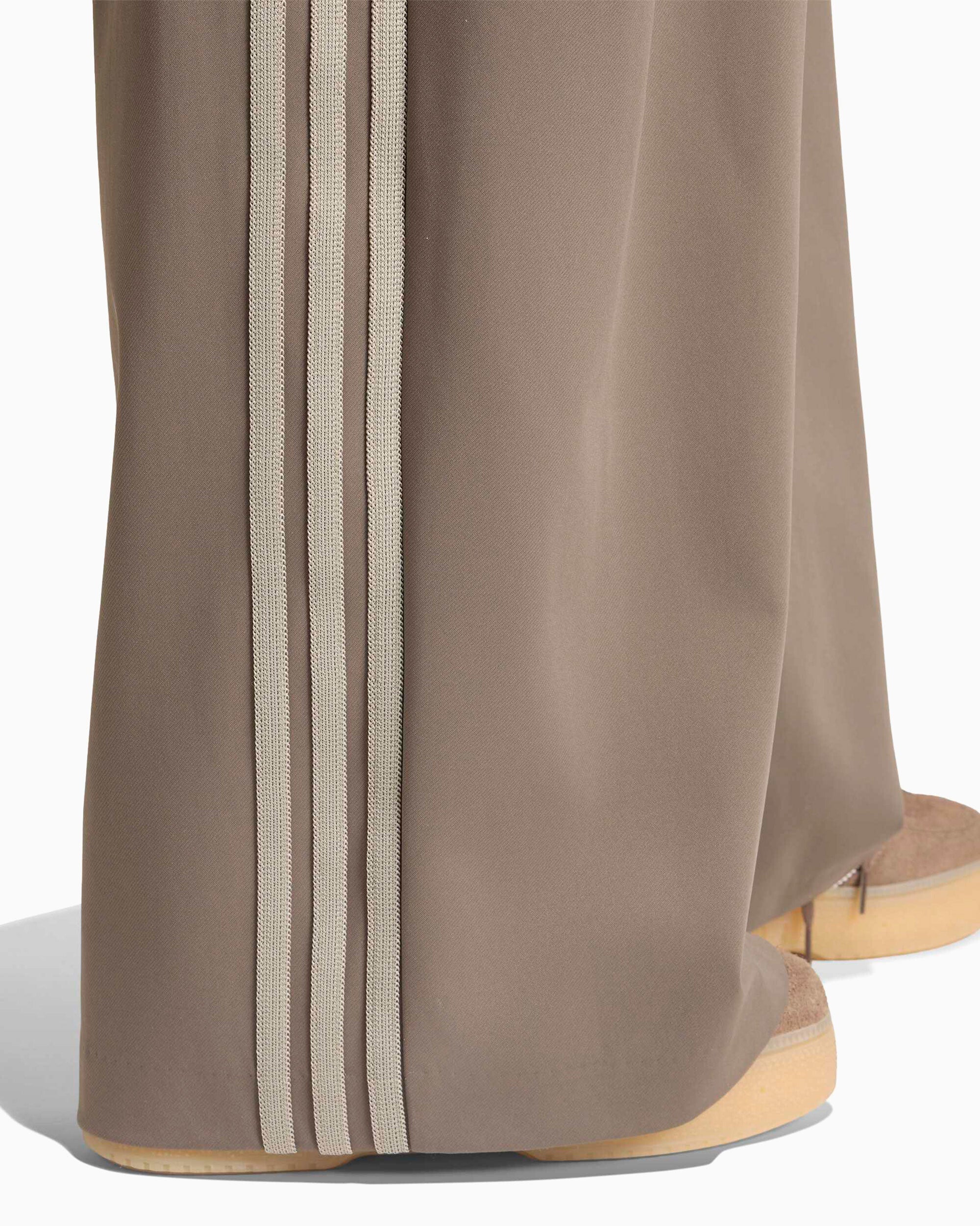 Pants adidas Originals Pleated Relaxed Women's Chino Pants - KR9619