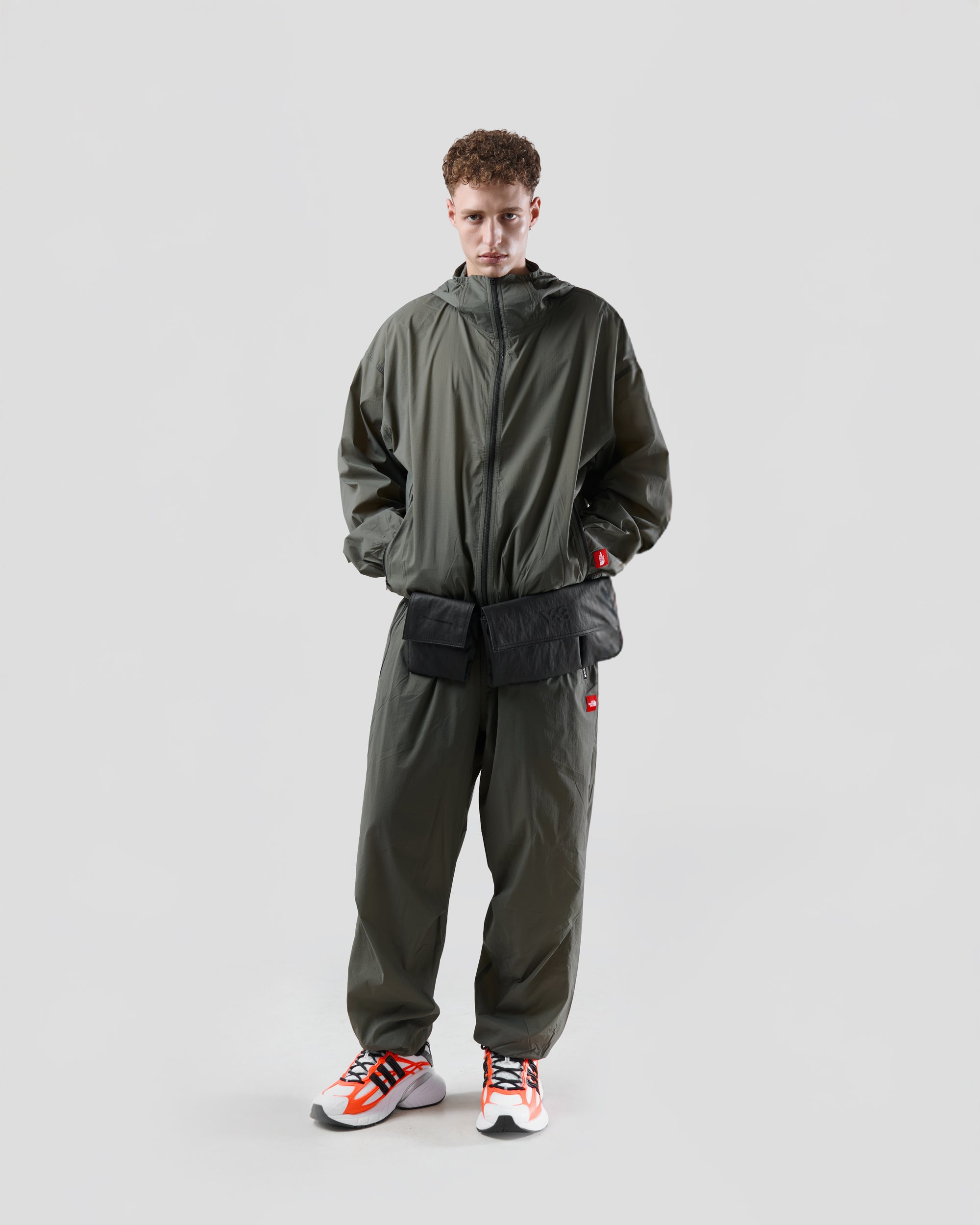 Pants The North Face Red Box Wind Relaxed Men's Joggers - NF0A8EFV21L1