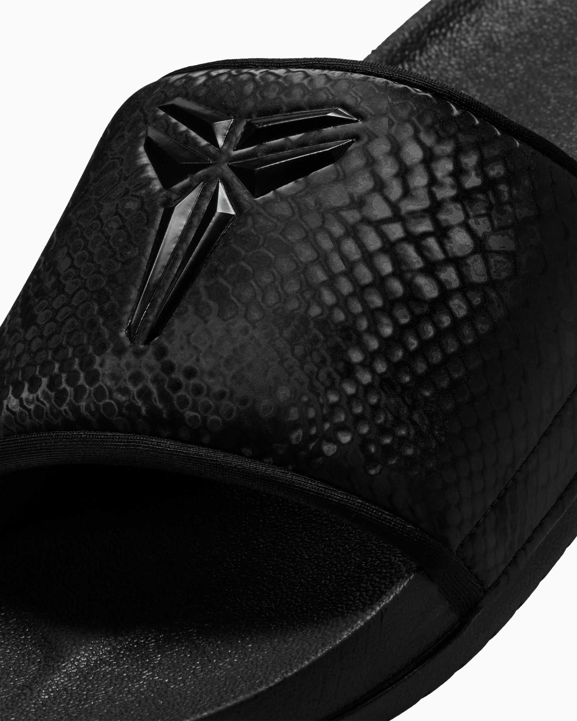 Sandals Nike x Kobe Bryant Offcourt Slide "Triple Black" - IF2870-001