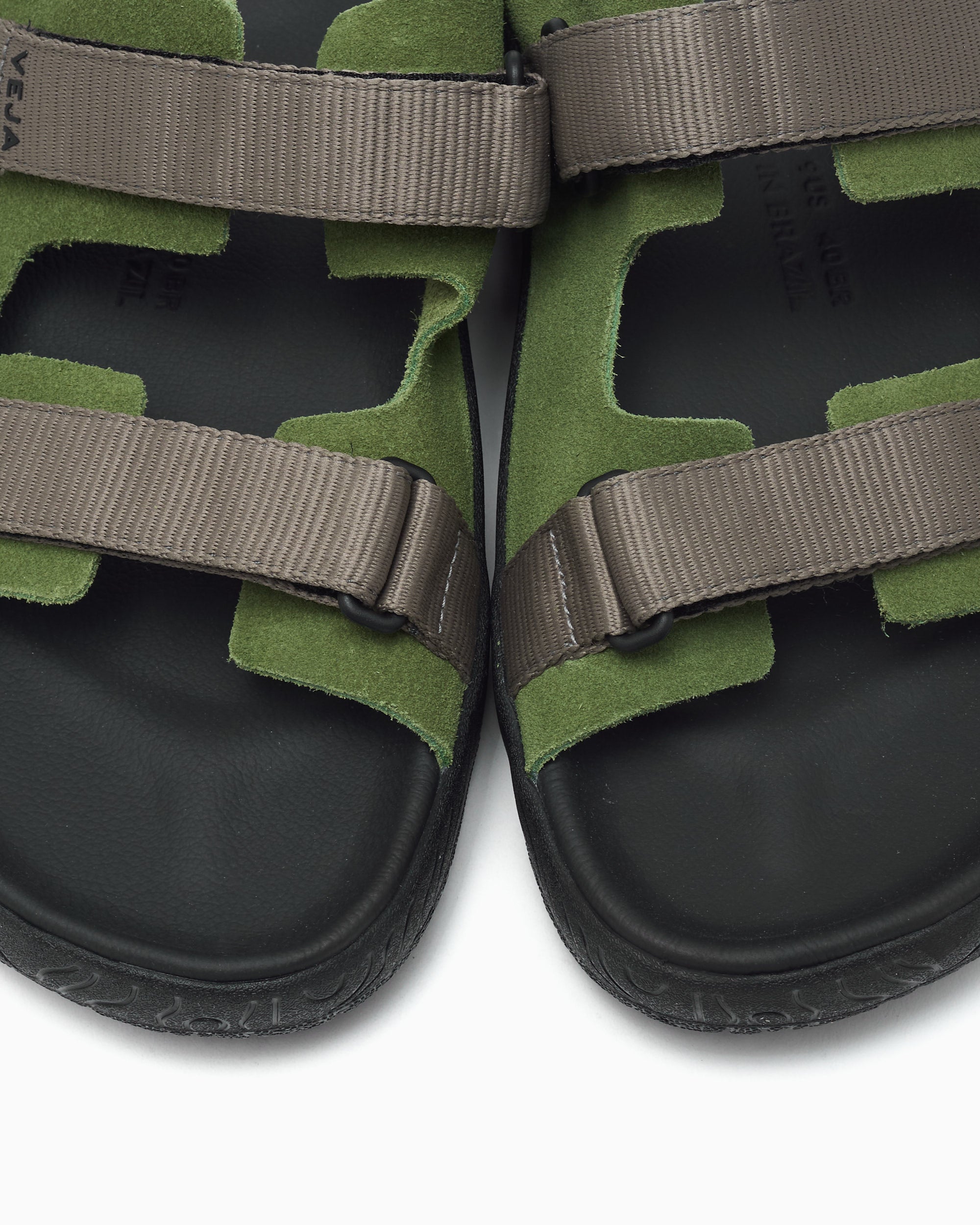 Veja Arpoador Suede Slide