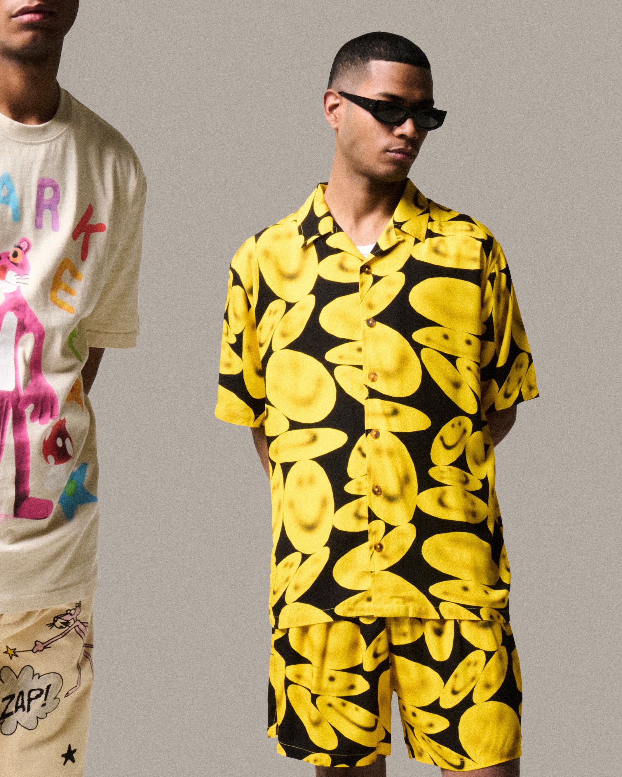 Shirts MARKET Smiley Afterhours Men's Button Up Shirt Men's Shirt - 369000147-0034