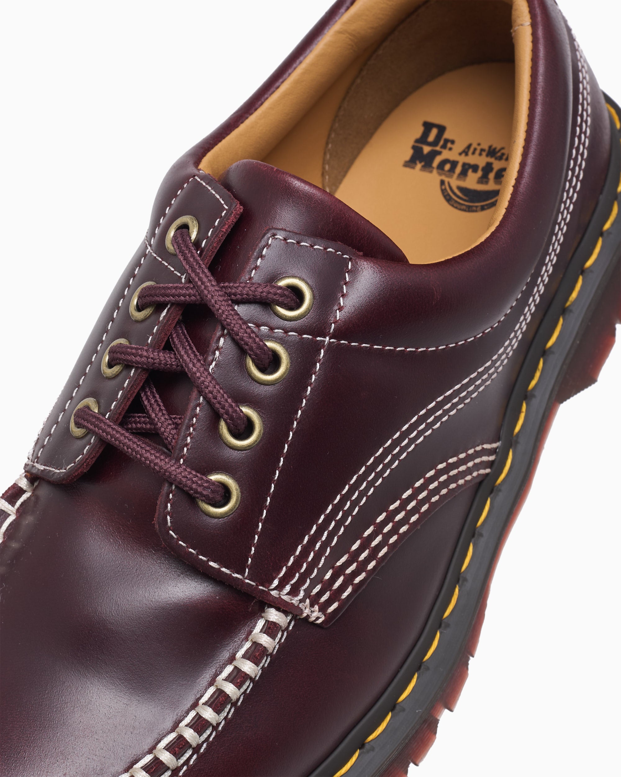 Shoes Dr. Martens Lowell Moc Unisex Shoes - 31817600
