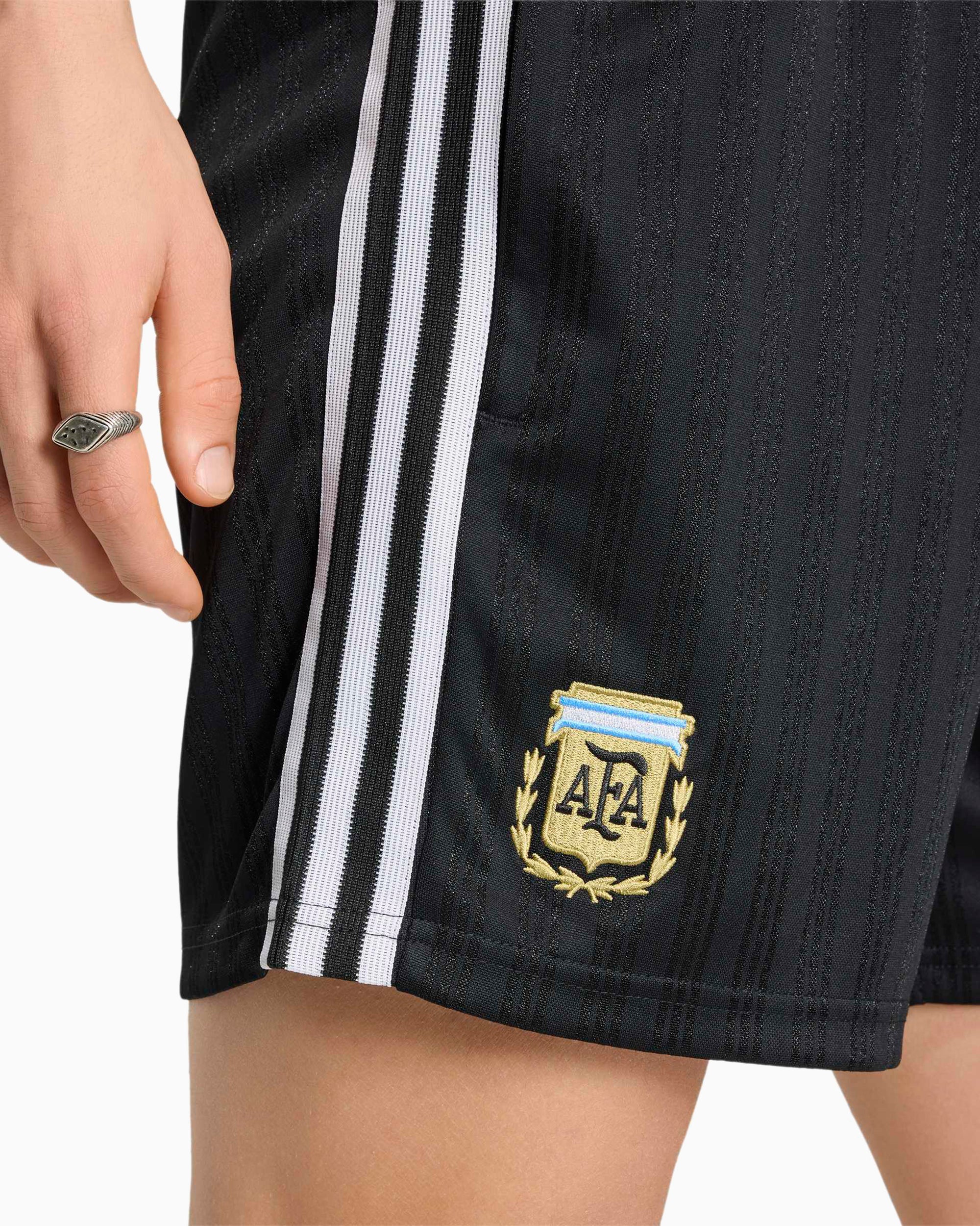 正規品　 Arrival & Icon Shorts adidas Originals Argentina National Football Team Logo Men's Shorts
