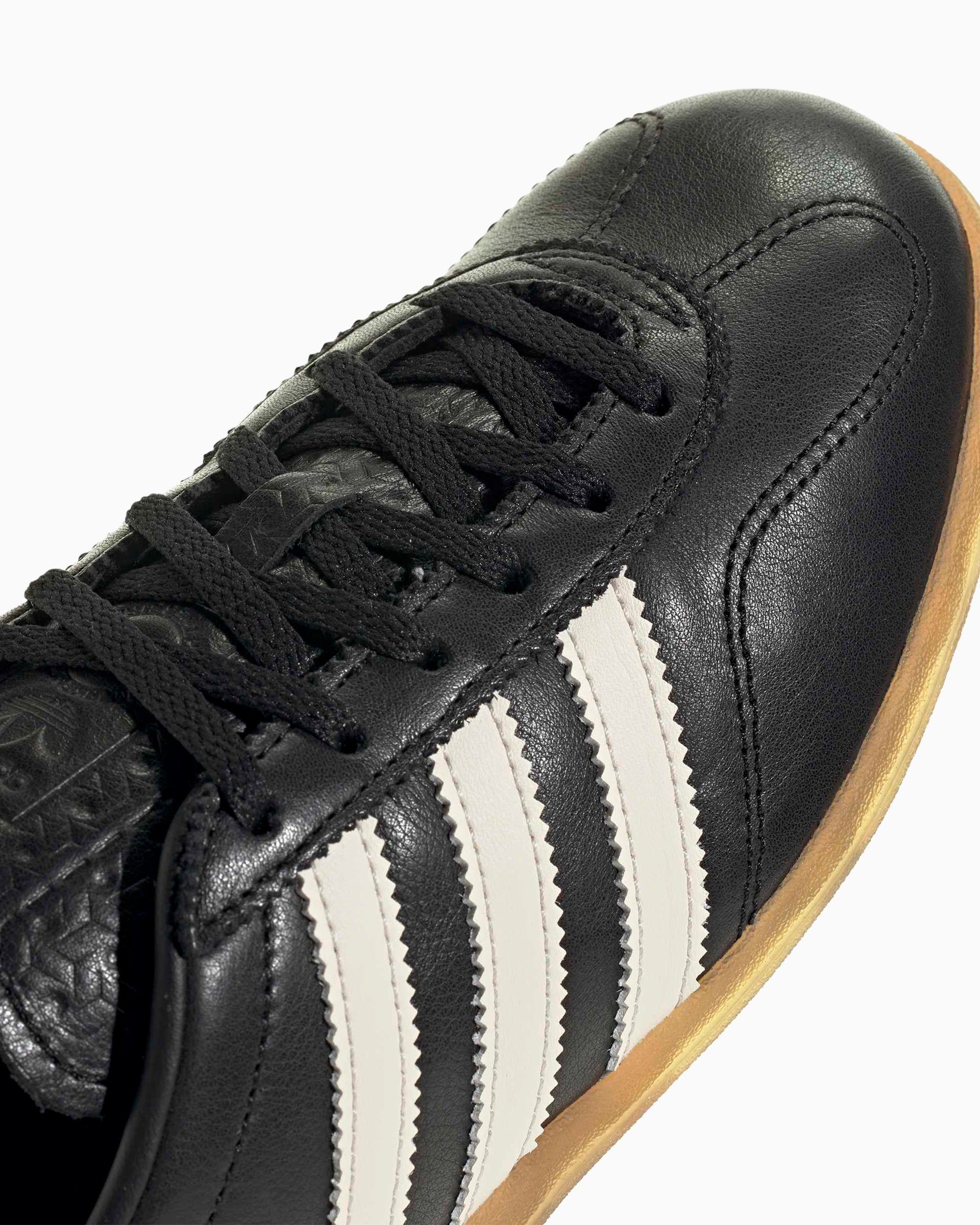 adidas Originals Women's Gazelle Lo Pro