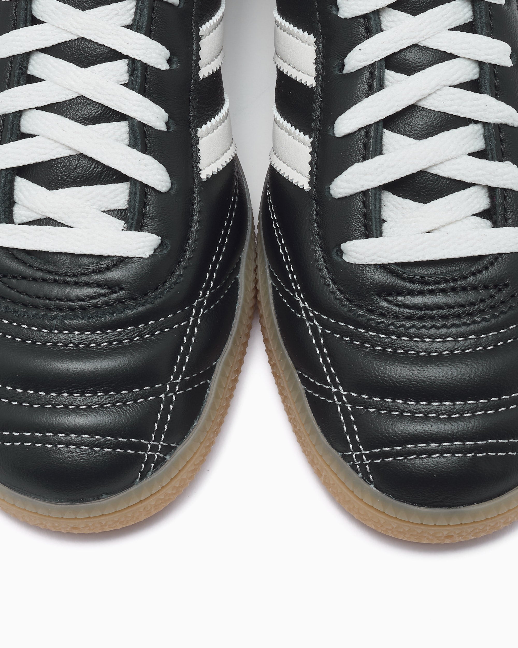 完売<adidas Originals>HANDBALL SPEZIAL23.5 adidas Originals Women's Handball Spezial