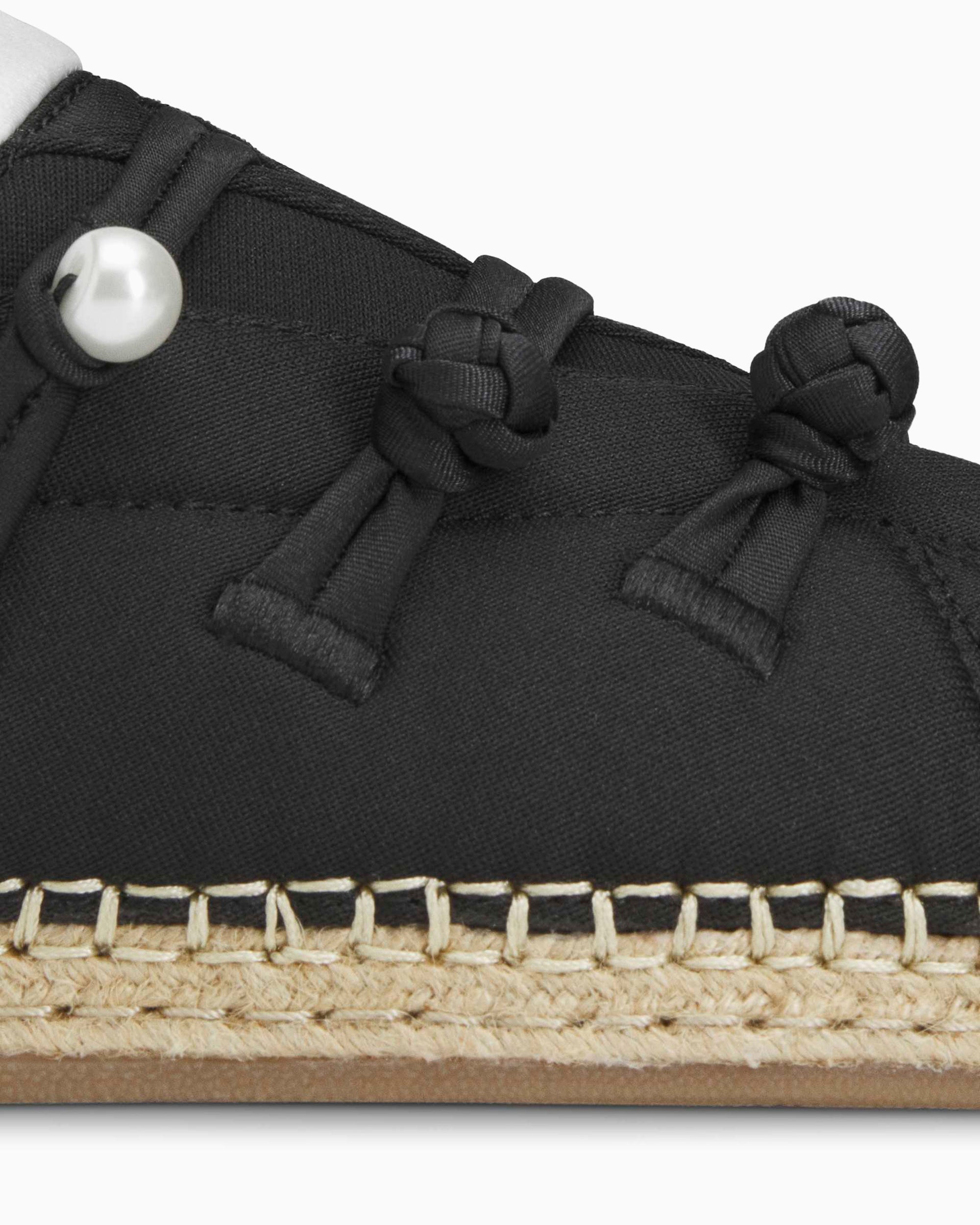 Sneakers adidas Originals x CLOT Qi Flow - JQ4053