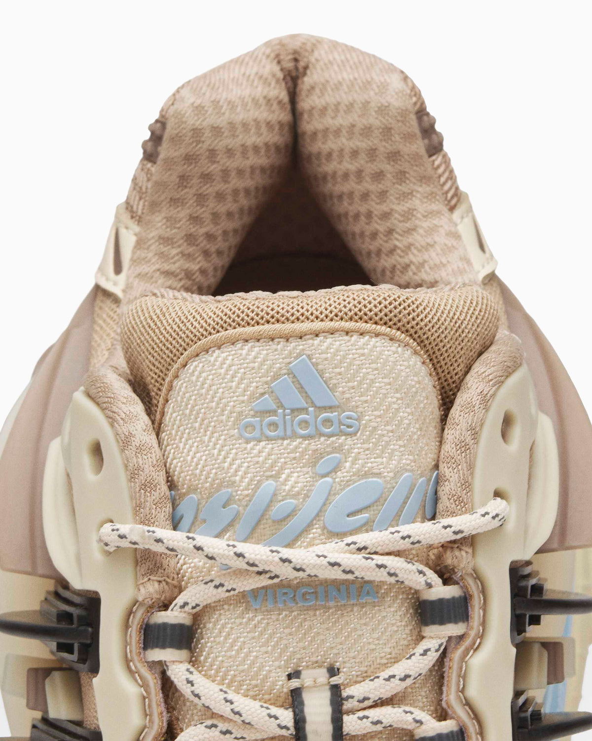 Sneakers adidas Originals x Pharrell Williams Virginia Adistar Jellyfish "Crystal Sand" - KH6729