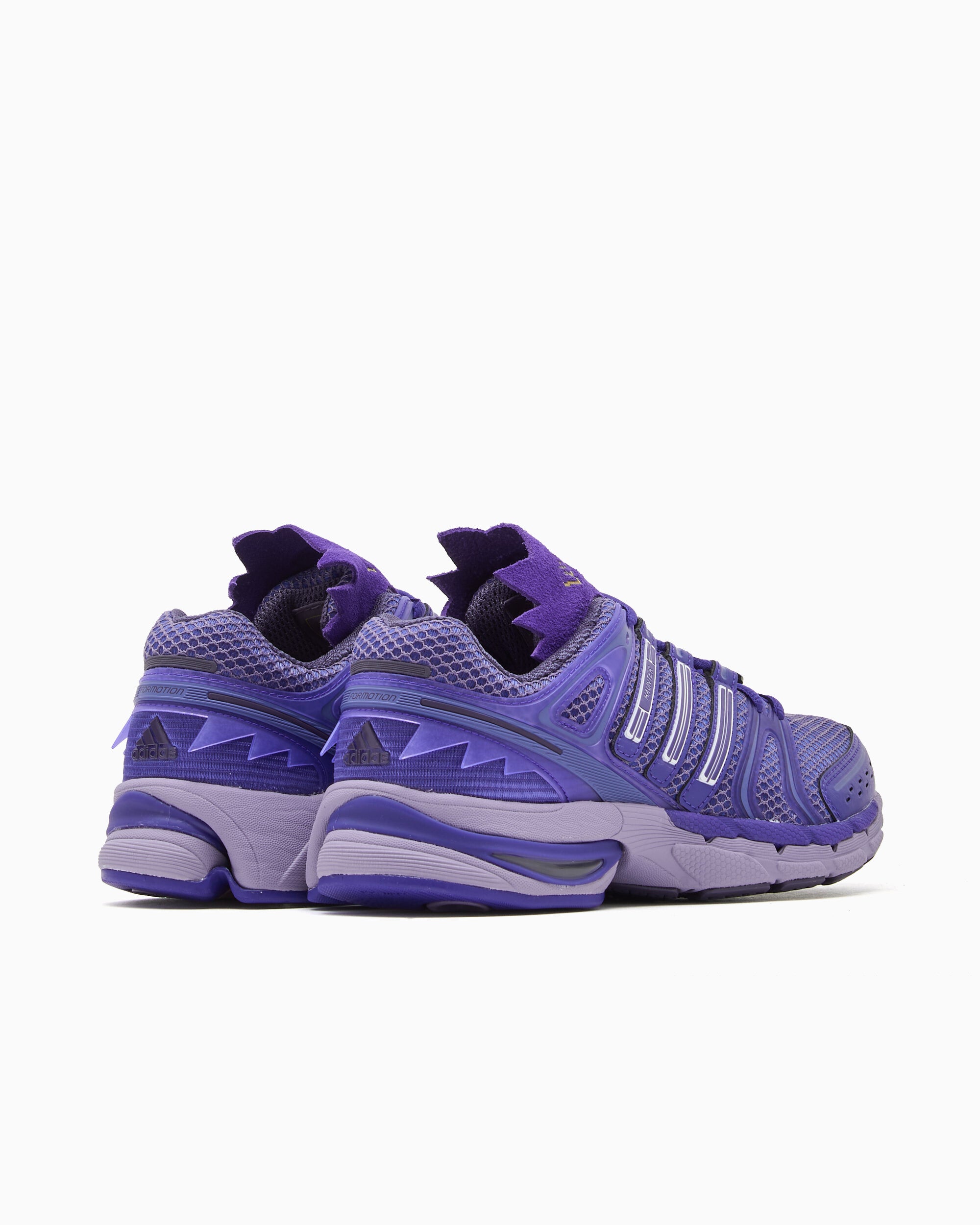 Sneakers adidas Originals x Pokemon Adistar Control 5 "Gengar" - KJ5611