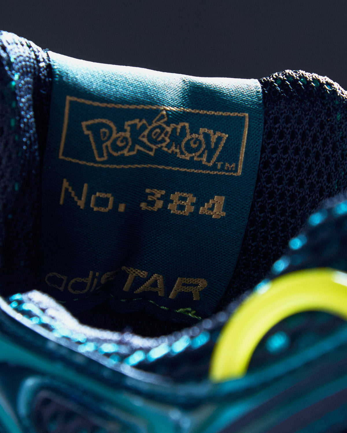 Sneakers adidas Originals x Pokemon Adistar Control 5 "Rayquaza" - KI8179