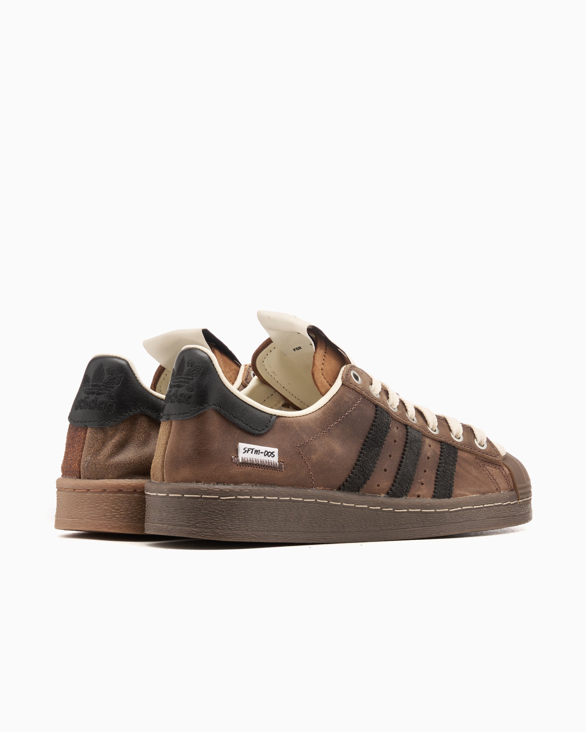 adidasウルトラスター(牛革) adidas Originals x Song for the Mute Superstar 82