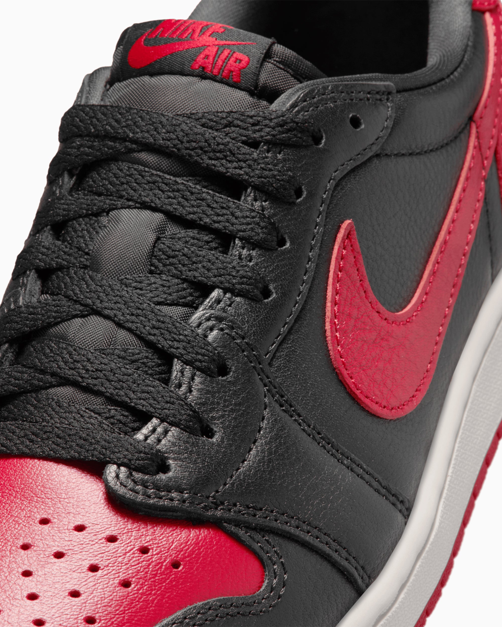 Air Jordan 1 Retro Low OG 