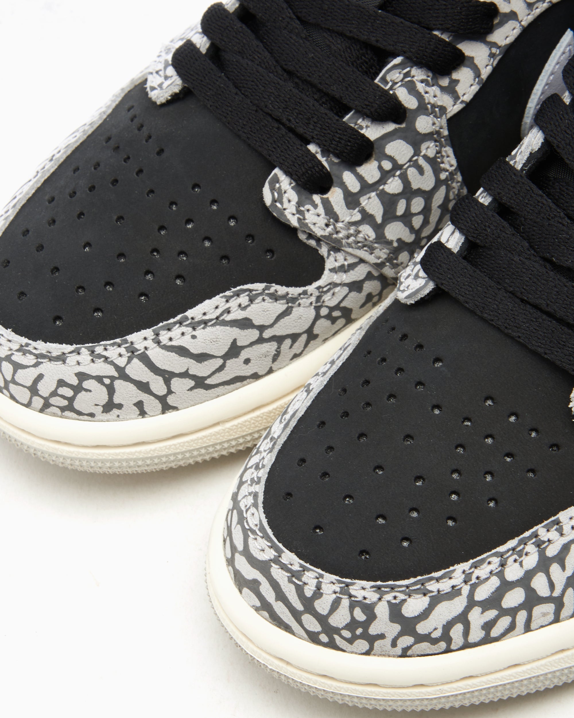 Air Jordan 1 Retro Low OG 