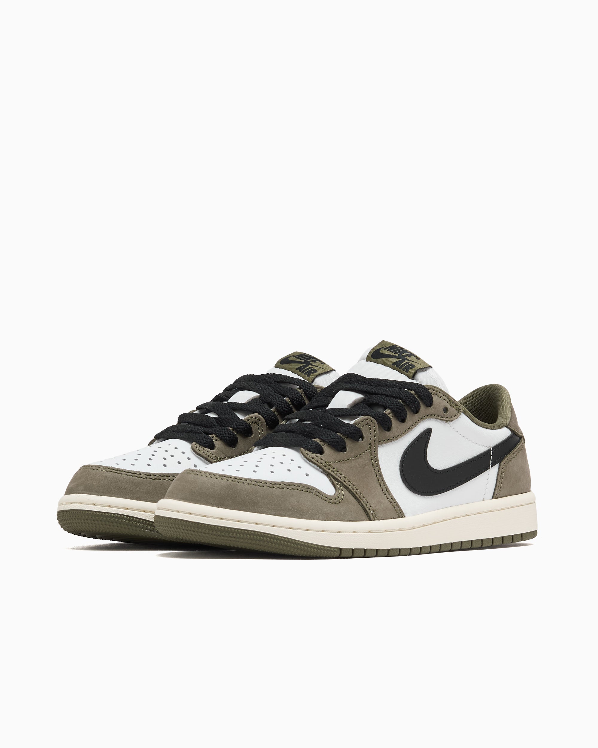 靴 Nike Air Jordan 1 Retro Low OG Olive Air Jordan 1 Retro Low OG 