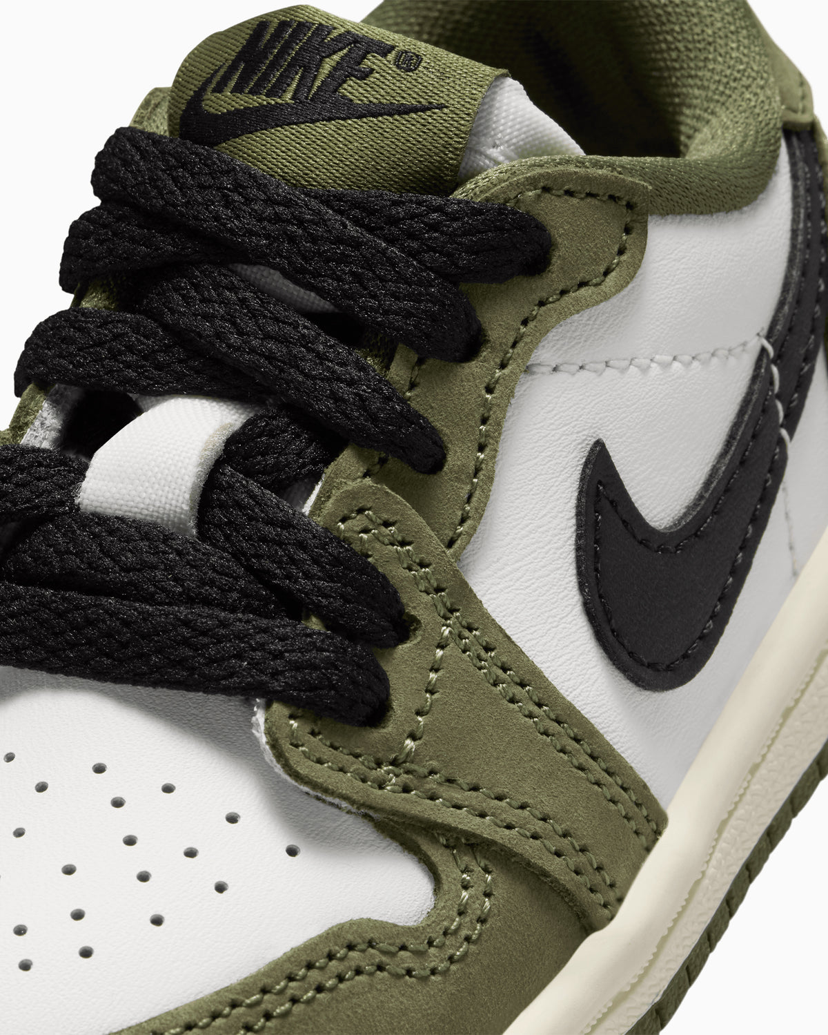 Air Jordan 1 Retro Low OG 