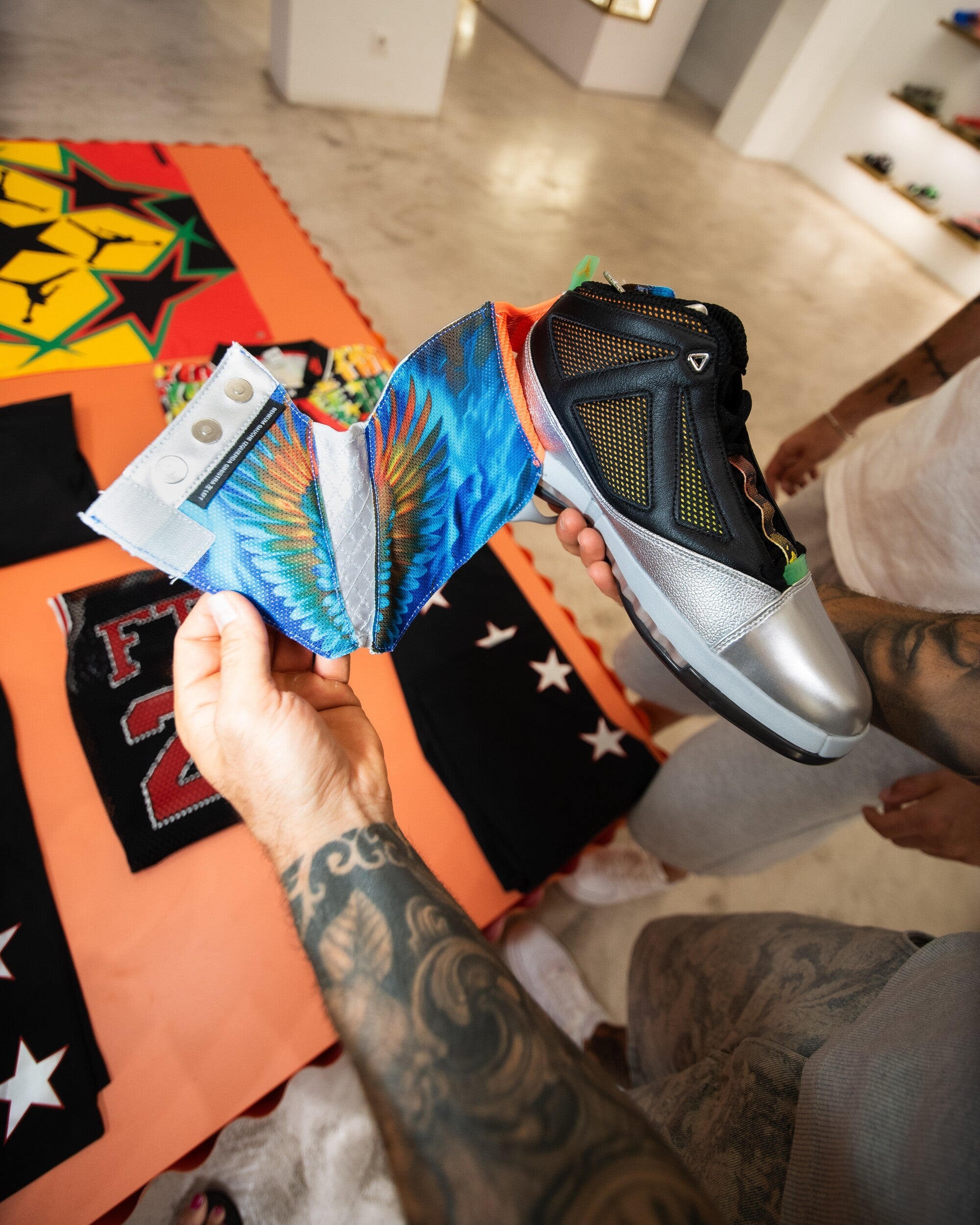 Sneakers Air Jordan 16 x Free The Youth OG - IV7638-001