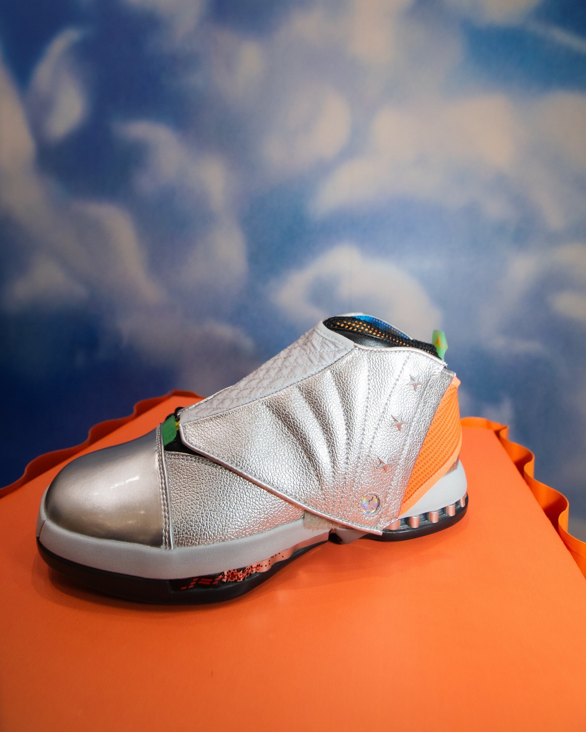 Sneakers Air Jordan 16 x Free The Youth OG - IV7638-001
