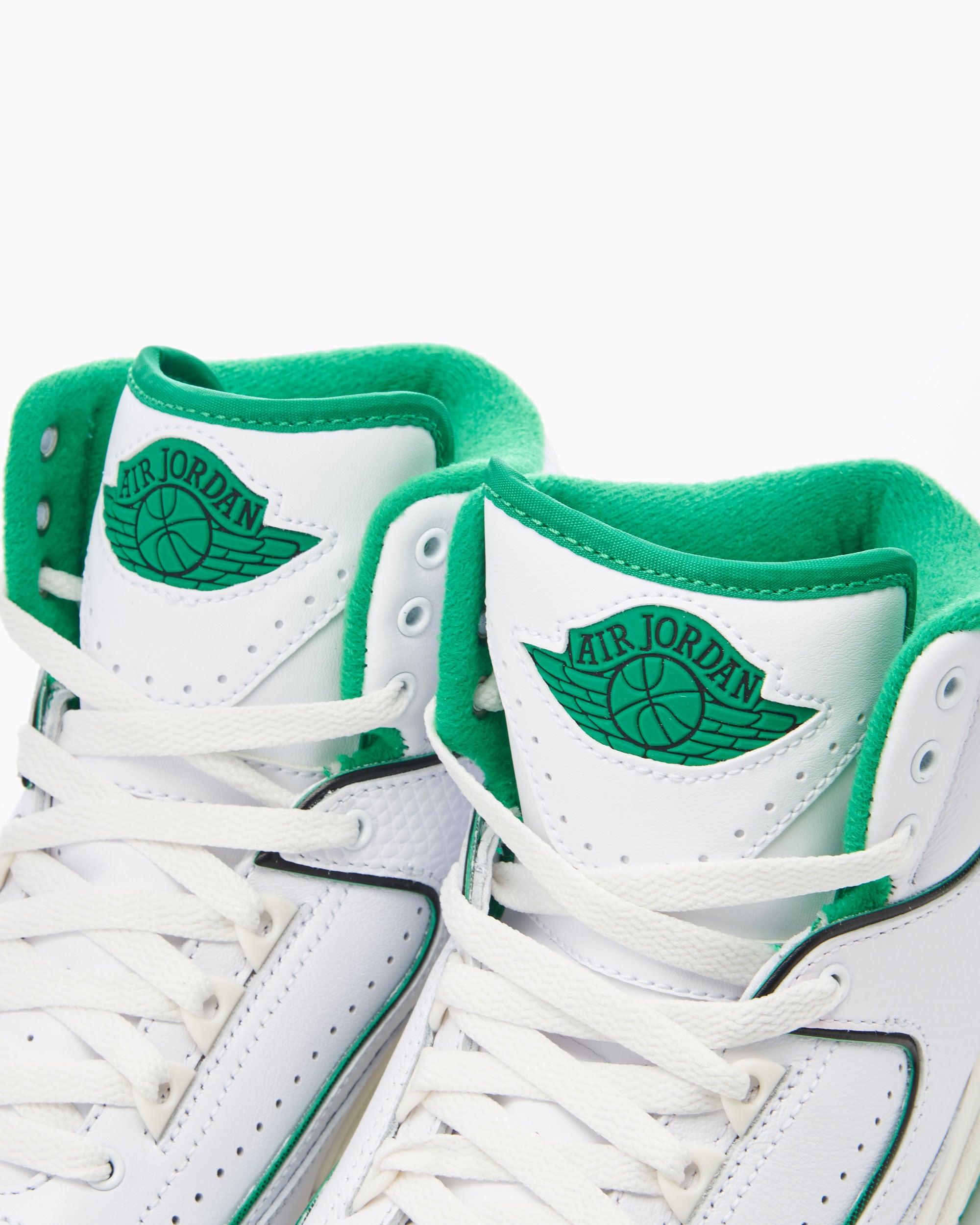 Air Jordan 2 Retro 