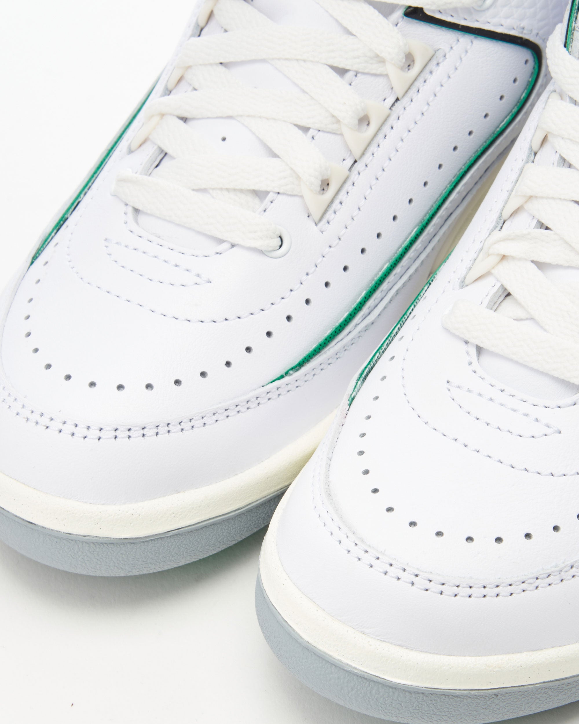 Air Jordan 2 Retro 