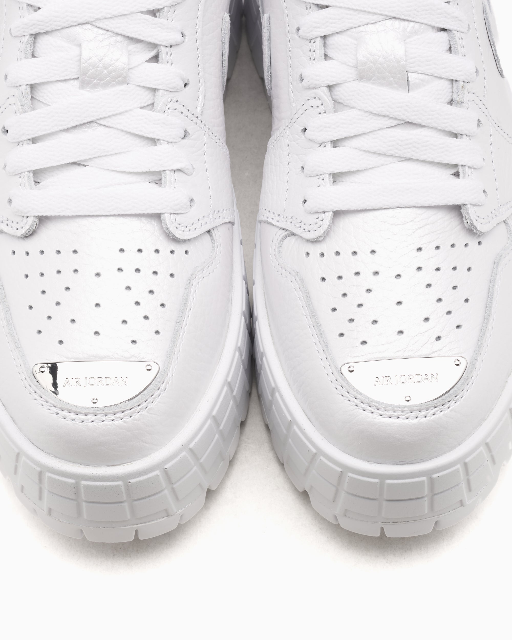 靴 NIKE Air Jordan 1 Brooklyn Low White Air Jordan Women's 1 Brooklyn Low