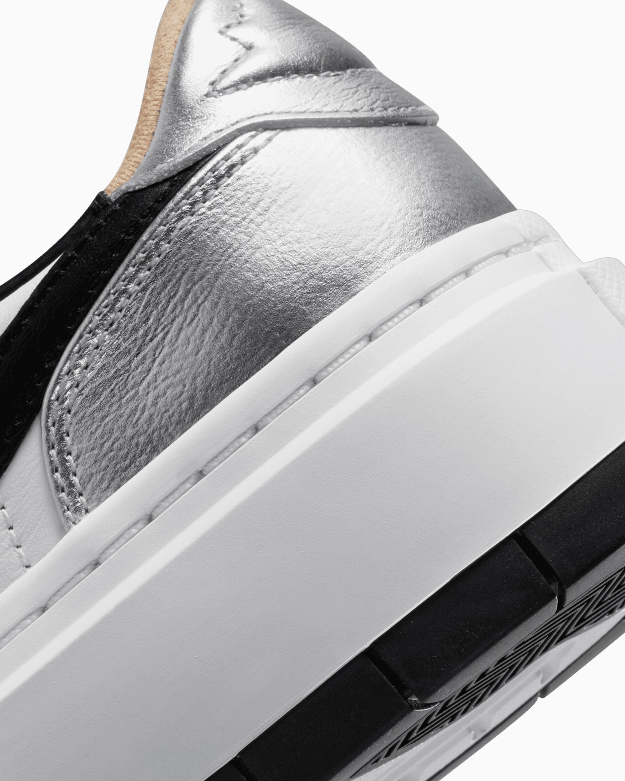 Sneakers Air Jordan Women's 1 Low Elevate SE "Silver Toe" - DQ8561-001