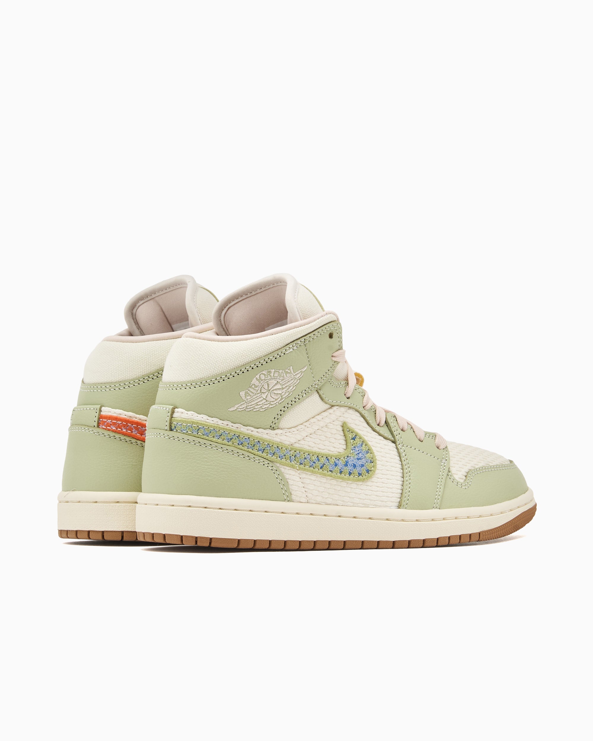 Air Jordan Women's 1 Mid SE 