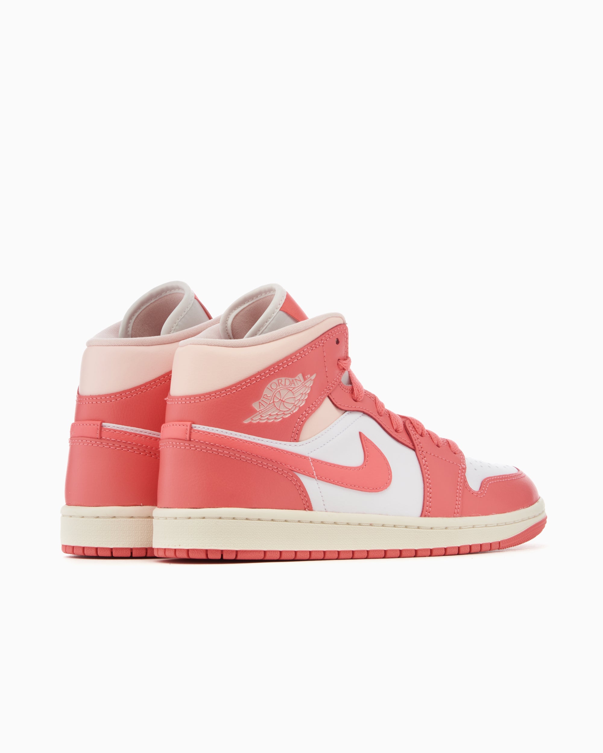 Sneakers Air Jordan Women's 1 Mid "Strawberries & Cream" - BQ6472-186