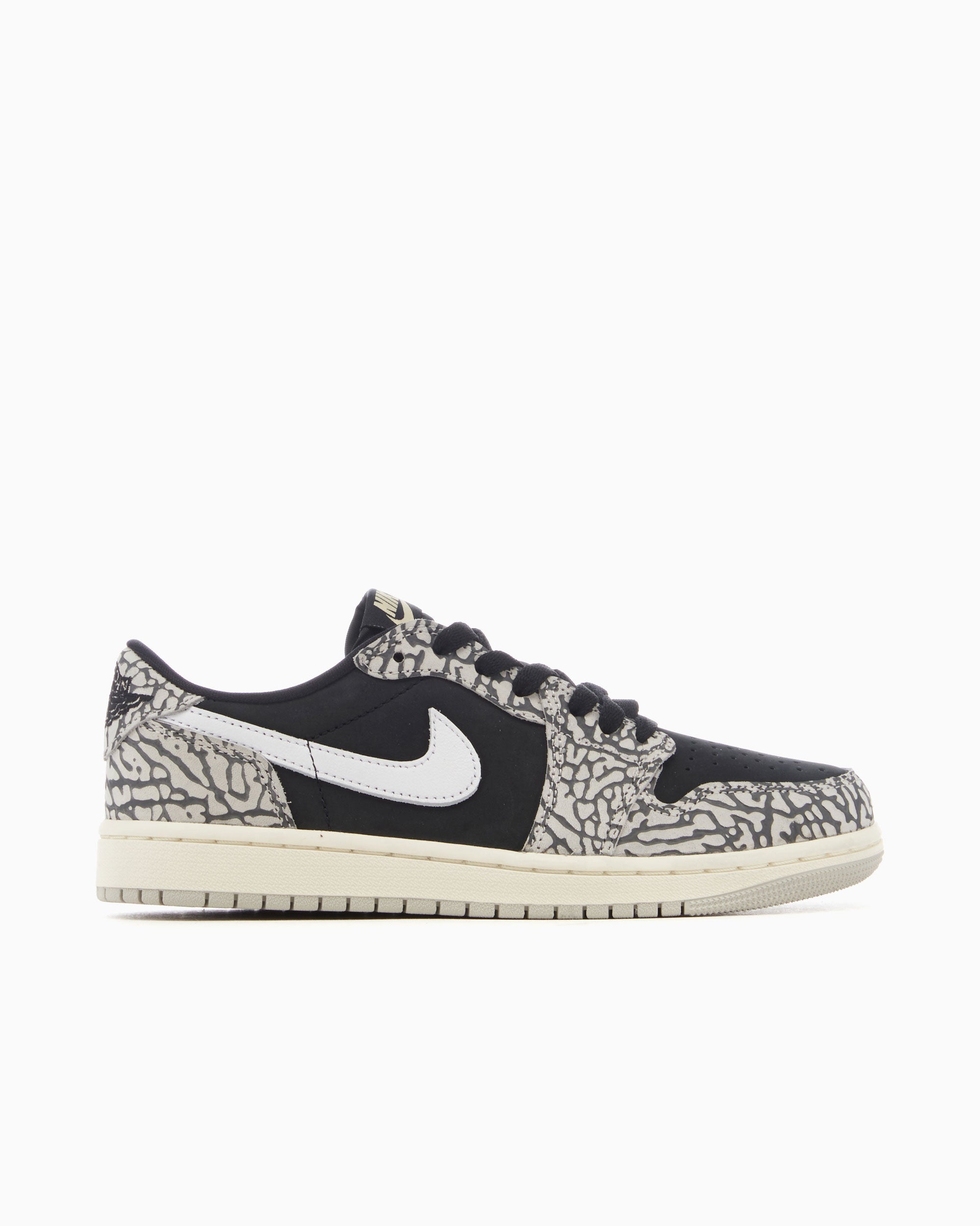 Sneakers Air Jordan Women's 1 Retro Low OG "Black Cement" - CZ0775-001