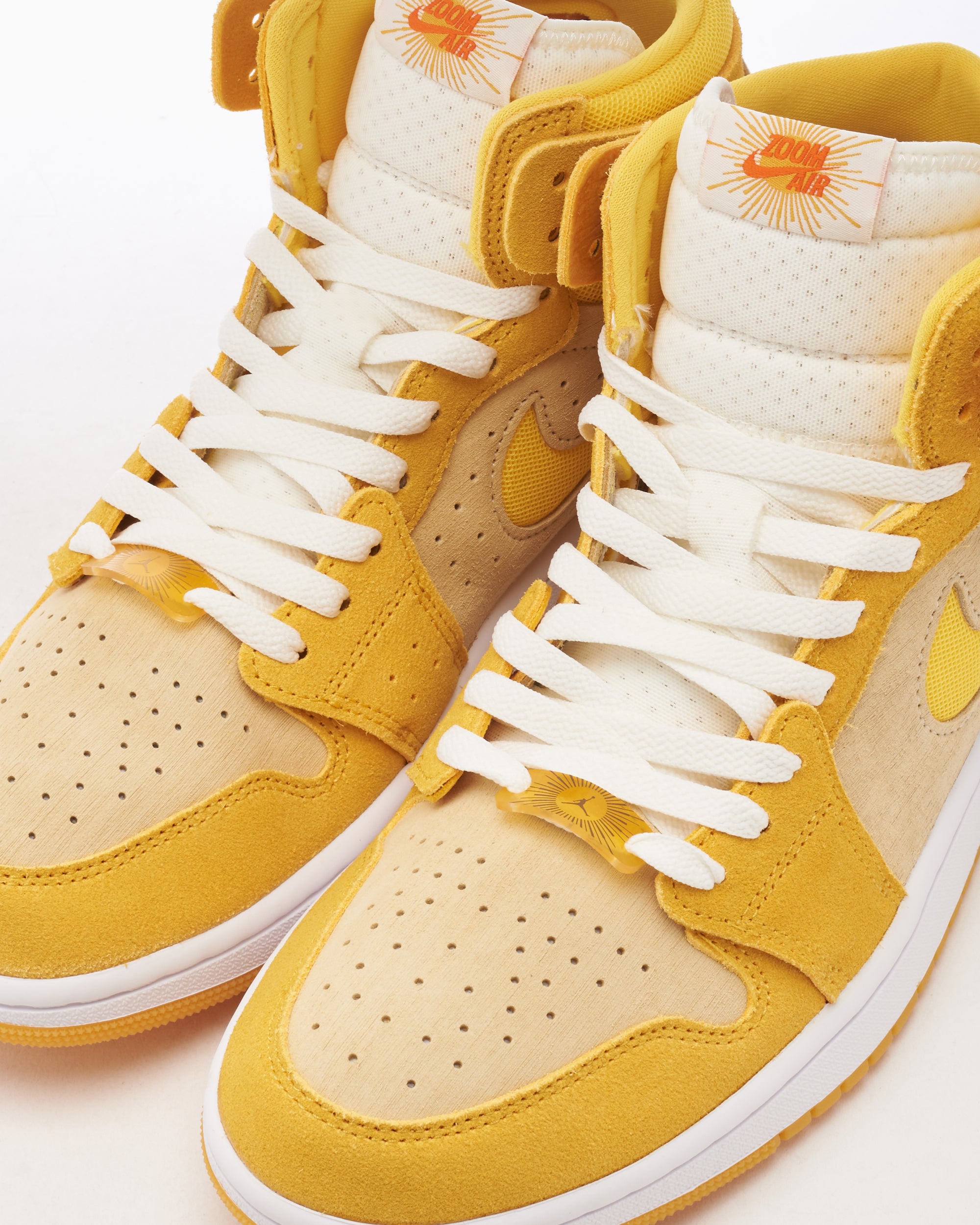 Sneakers Air Jordan Women's 1 Zoom CMFT 2 "Sunshine" - FJ5743-700