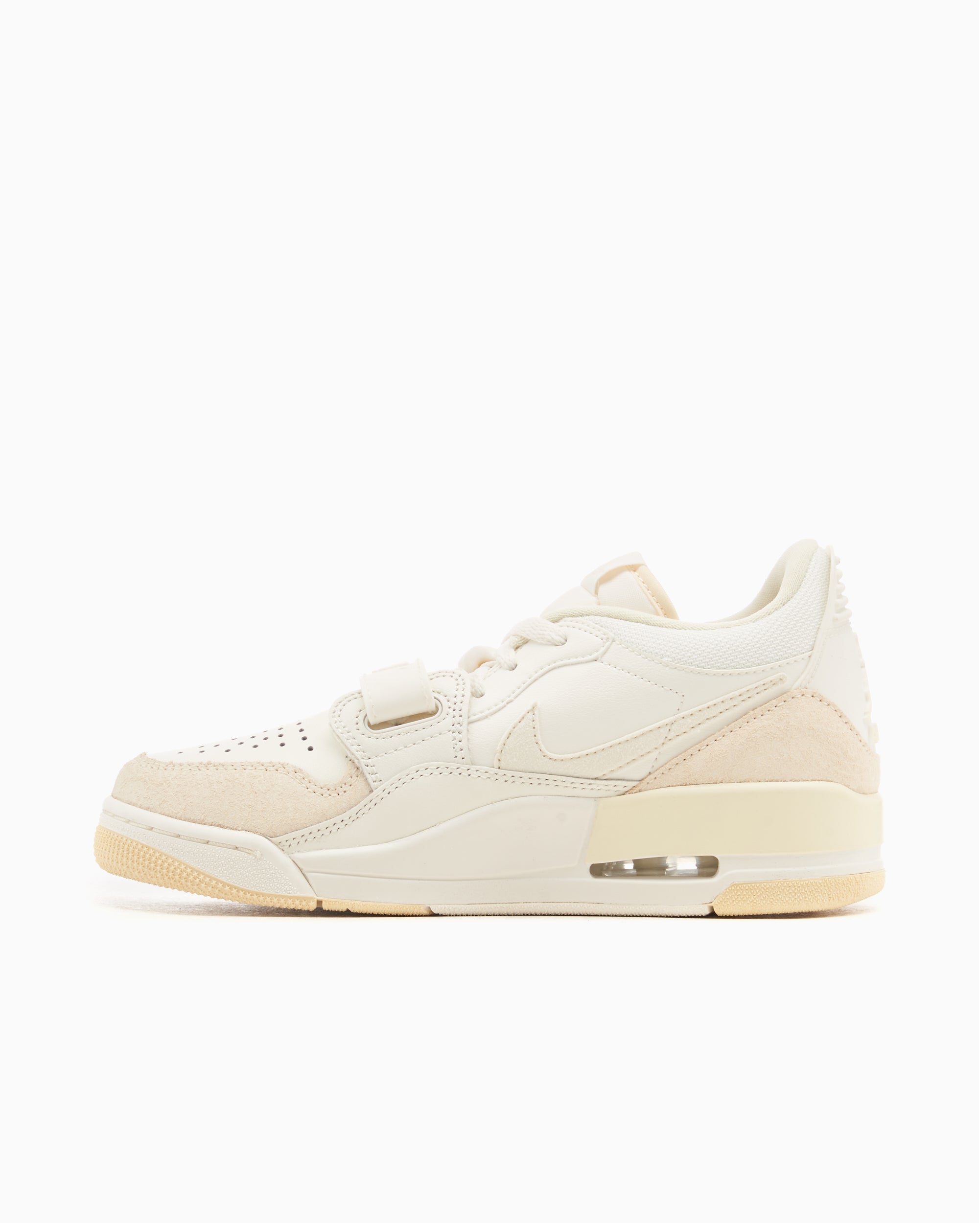 Sneakers Air Jordan Women's Legacy 312 Low - FQ7827-102