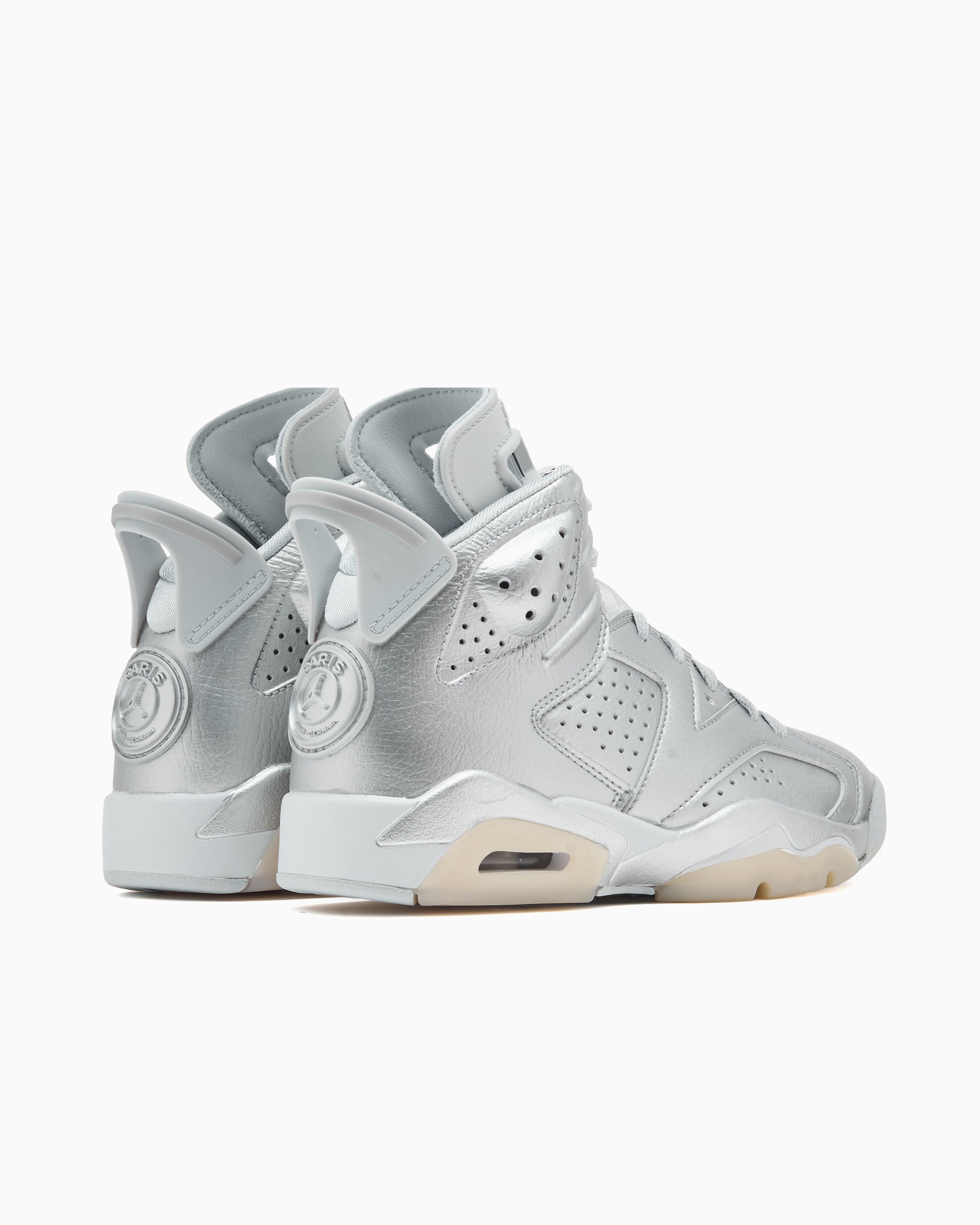 Jordan x Paris Saint-Germain Air Jordan 7 Sneakers | White 