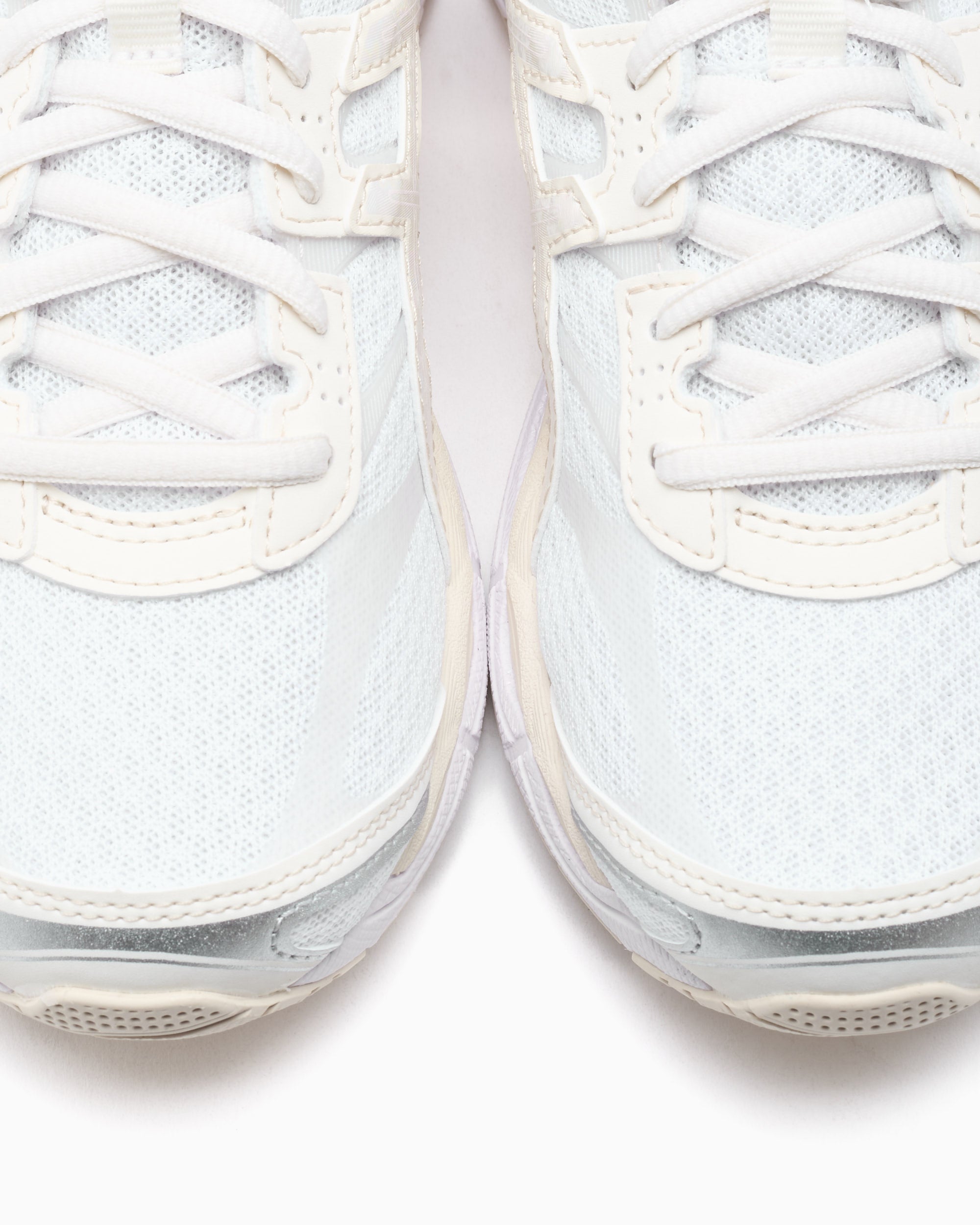 Sneakers ASICS Gel-Cumulus™ 16 "Cream" - 1203A887-100