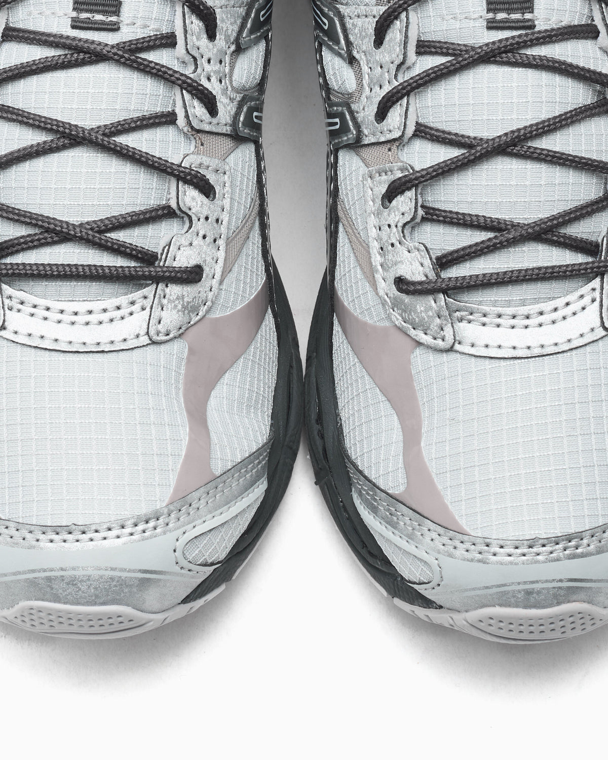 Sneakers ASICS Gel-Cumulus 16 "Glacier Grey" - 1203B072-020