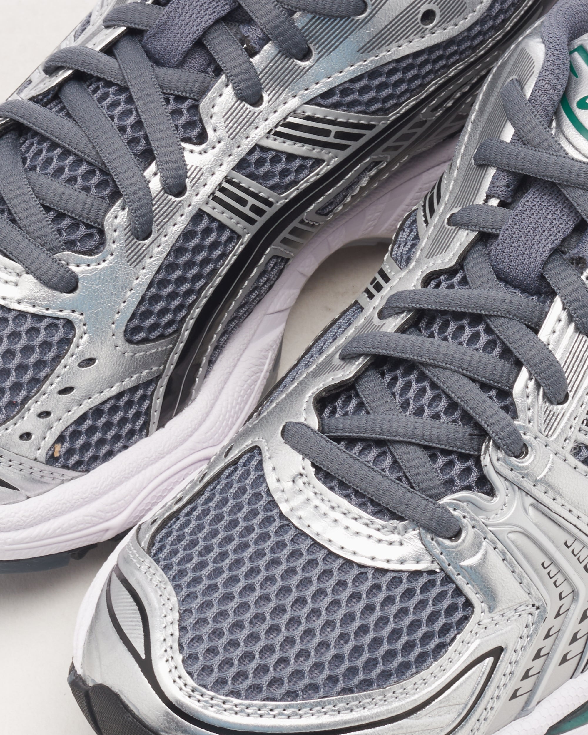 ASICS Gel-Kayano 14 
